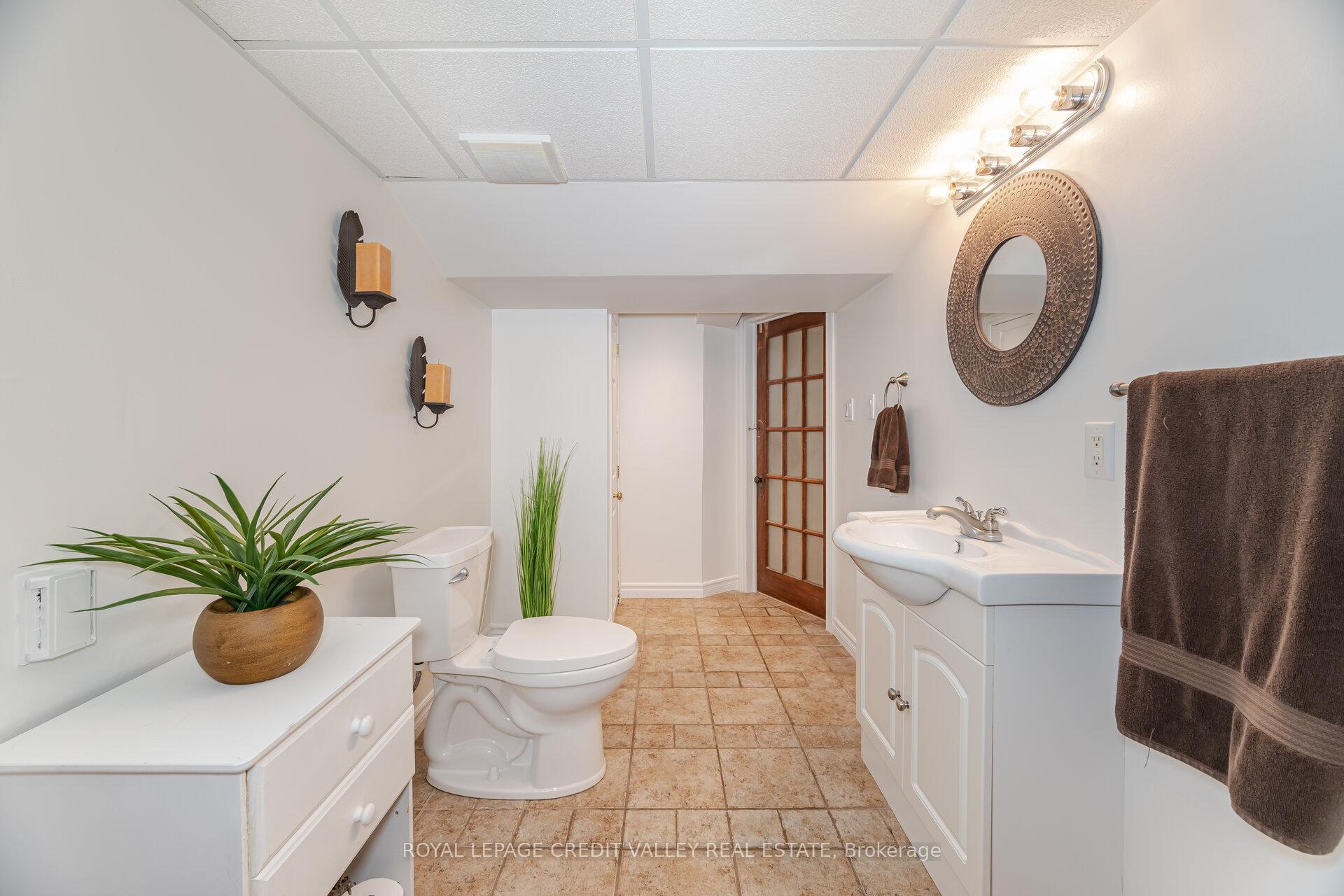Photo 40 of 20 Fleming Avenue, Brampton, Downtown Brampton — HOMEH