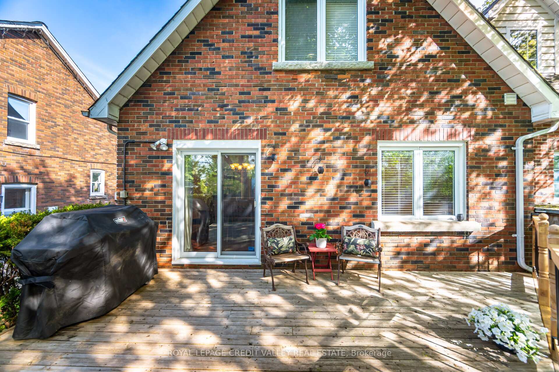 Photo 43 of 20 Fleming Avenue, Brampton, Downtown Brampton — HOMEH