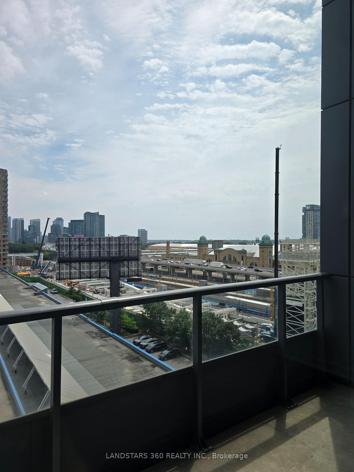 Photo 13 of 5 Hanna Avenue, Toronto, Niagara — HOMEH