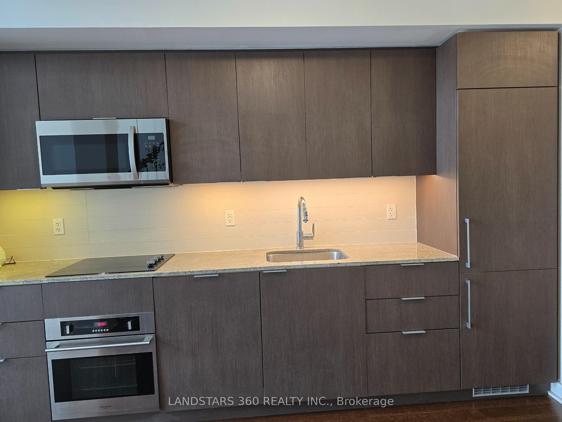 Photo 15 of 5 Hanna Avenue, Toronto, Niagara — HOMEH
