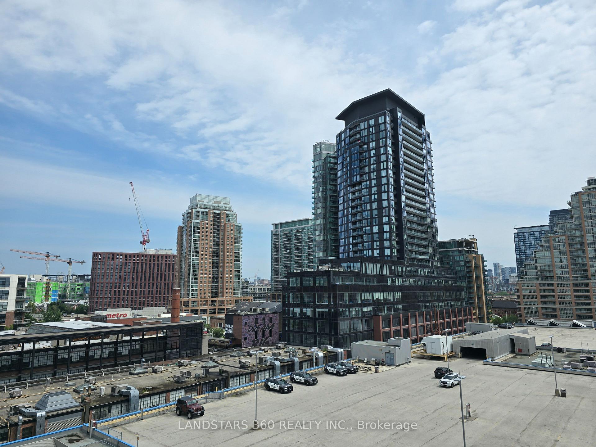 Photo 23 of 5 Hanna Avenue, Toronto, Niagara — HOMEH