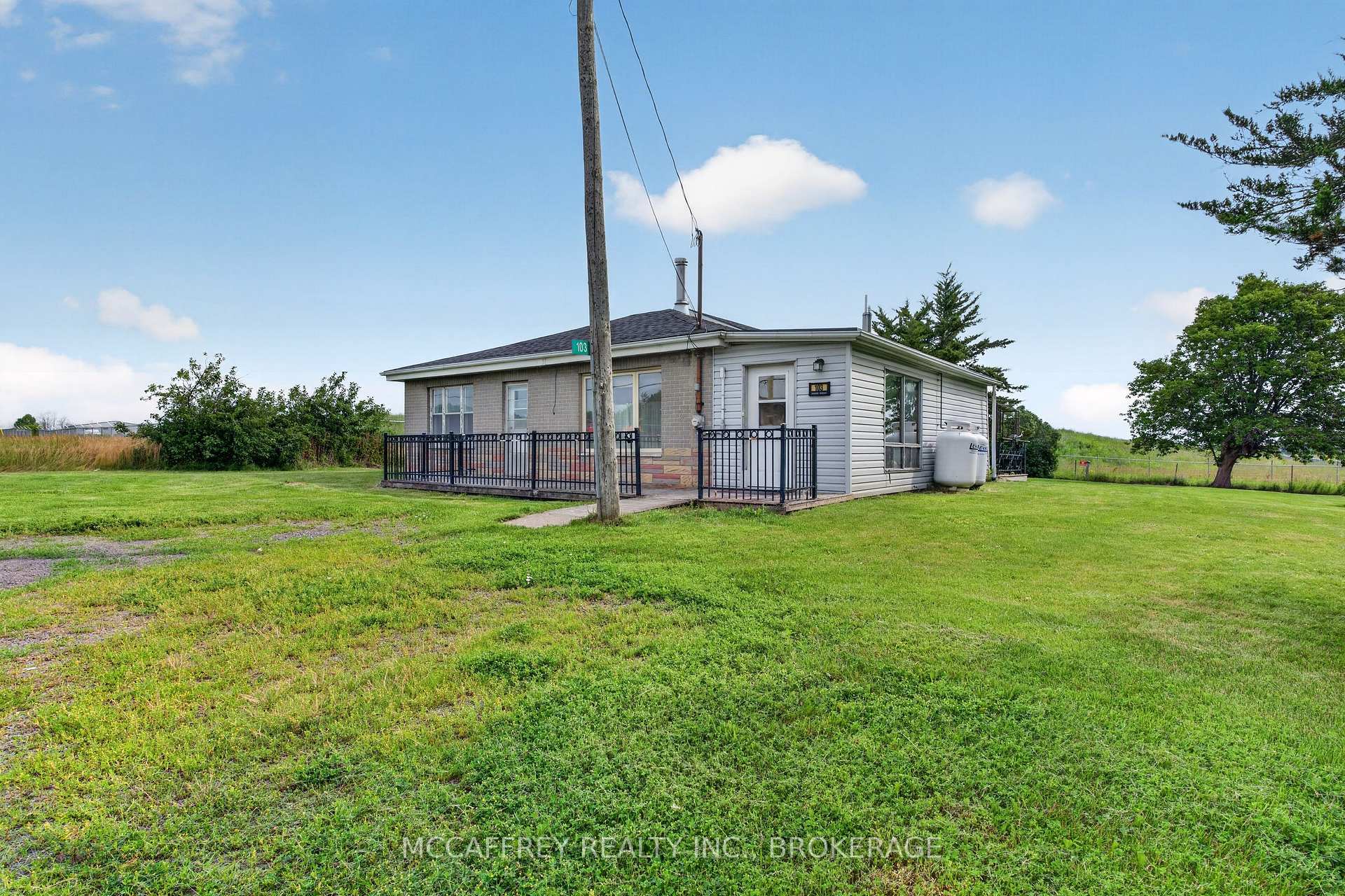 Photo 3 of 103 County Road 4, Loyalist, Bath — HOMEH