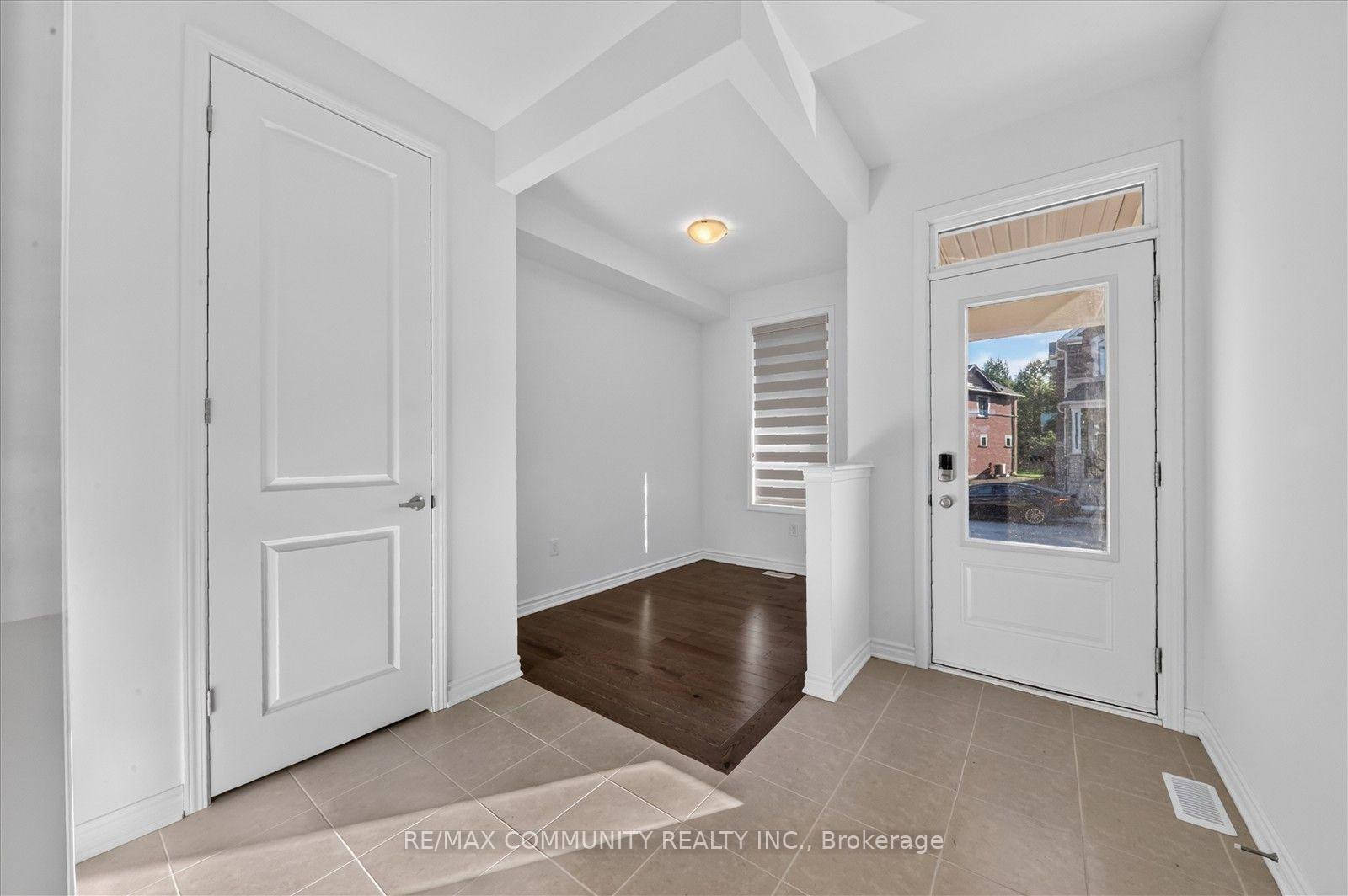 Photo 3 of 3423 Deepglade Path, Pickering, Rural Pickering — HOMEH