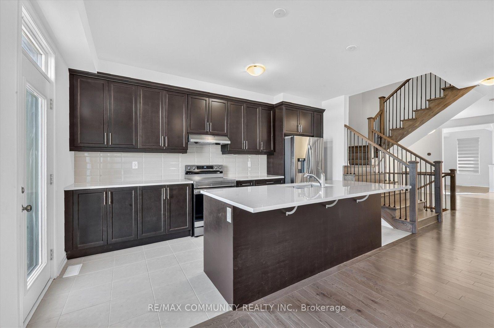 Photo 10 of 3423 Deepglade Path, Pickering, Rural Pickering — HOMEH