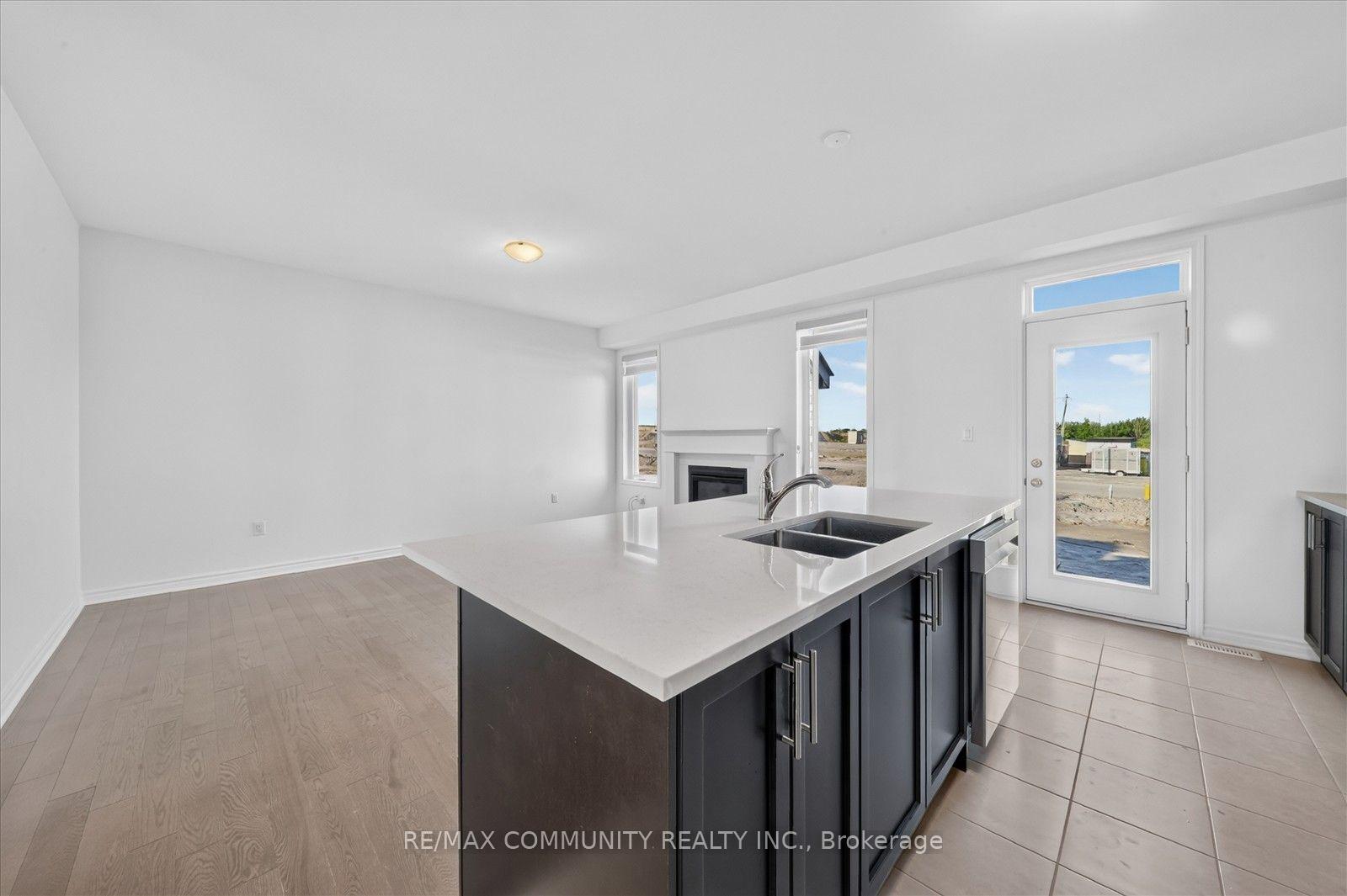 Photo 12 of 3423 Deepglade Path, Pickering, Rural Pickering — HOMEH