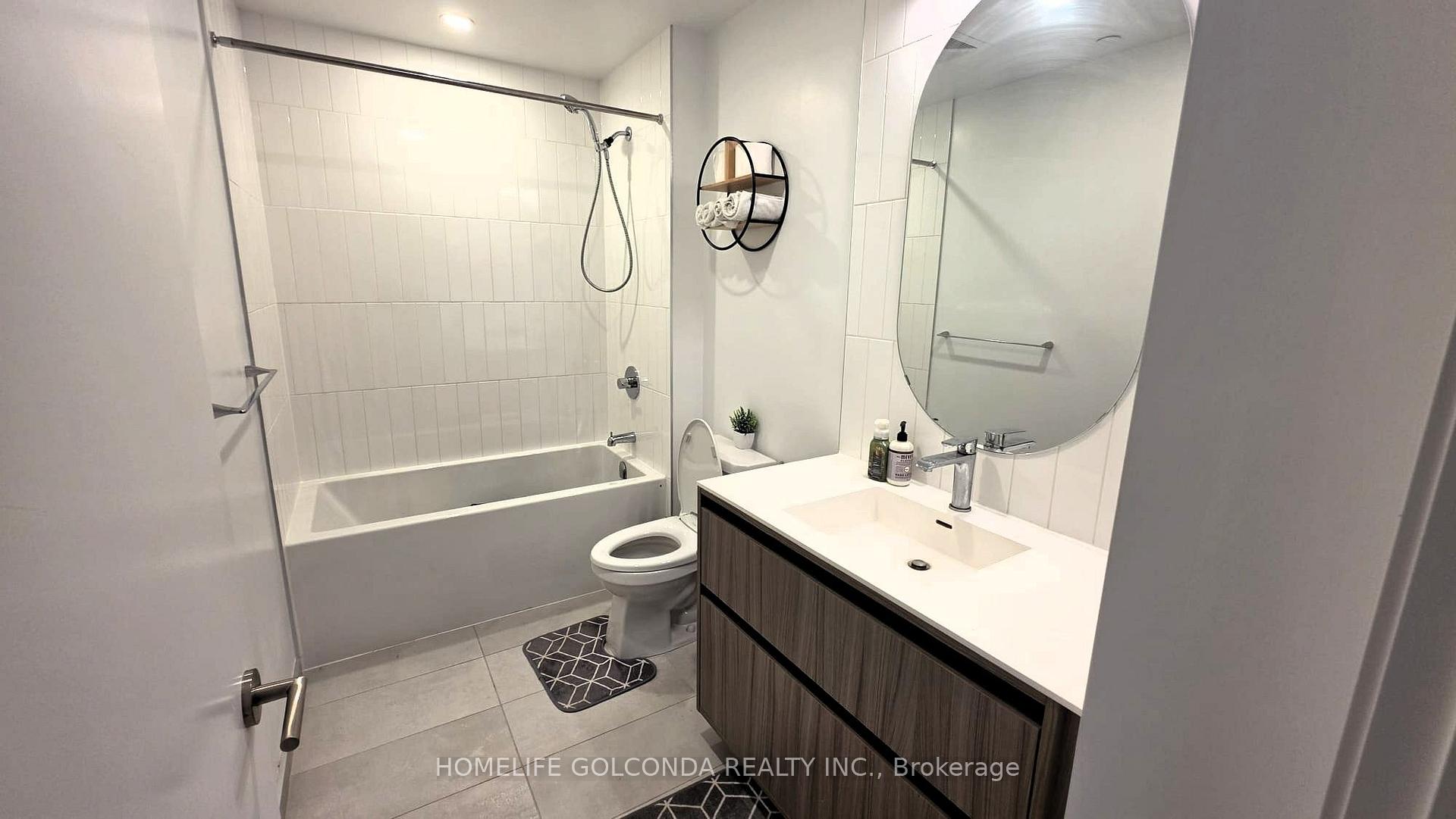 Photo 6 of Unit 428, 8 Beverley Glen Boulevard, Vaughan, Beverley Glen — HOMEH