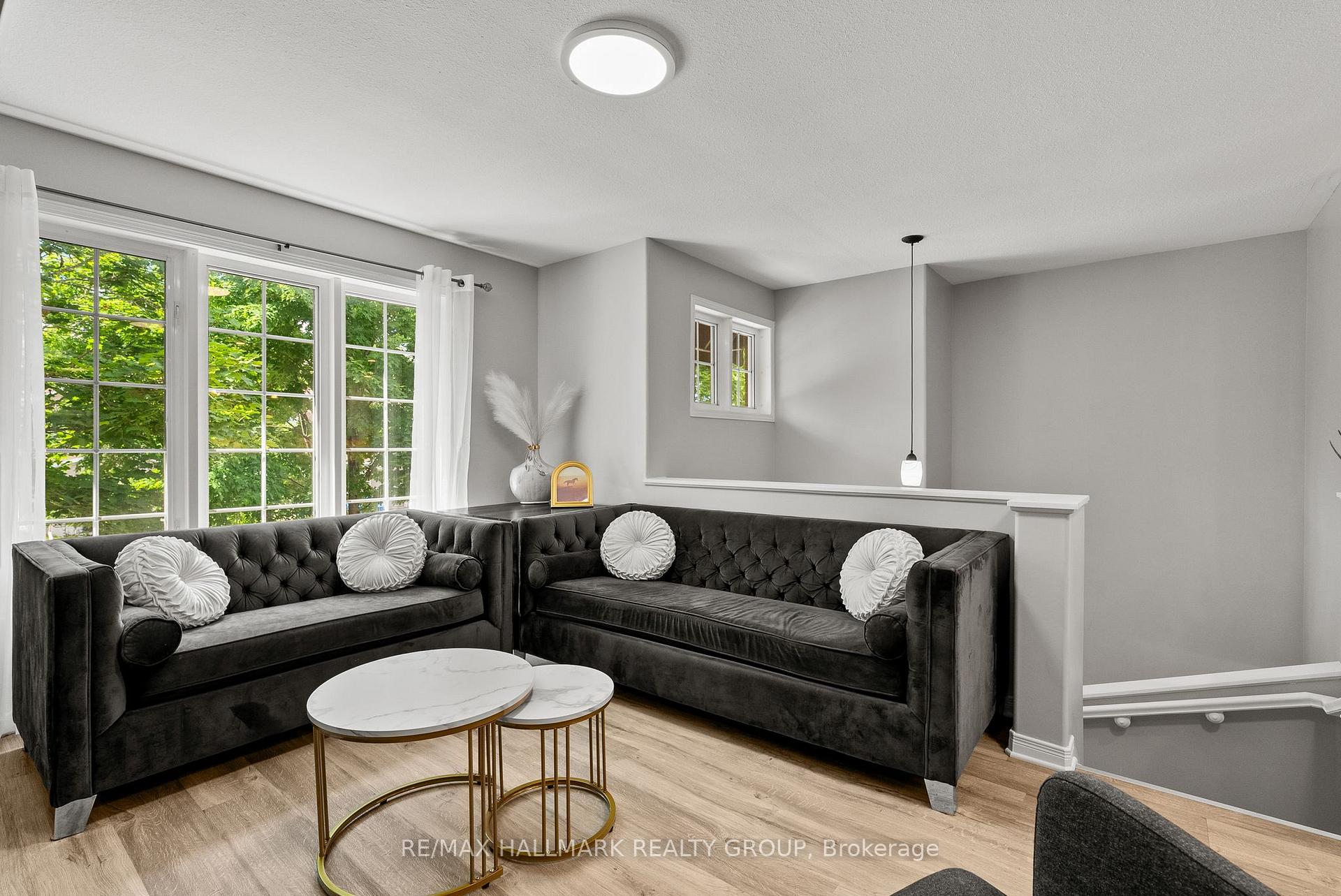 Photo 5 of 70 Whalings Circle, Ottawa, Stittsville (Central) — HOMEH