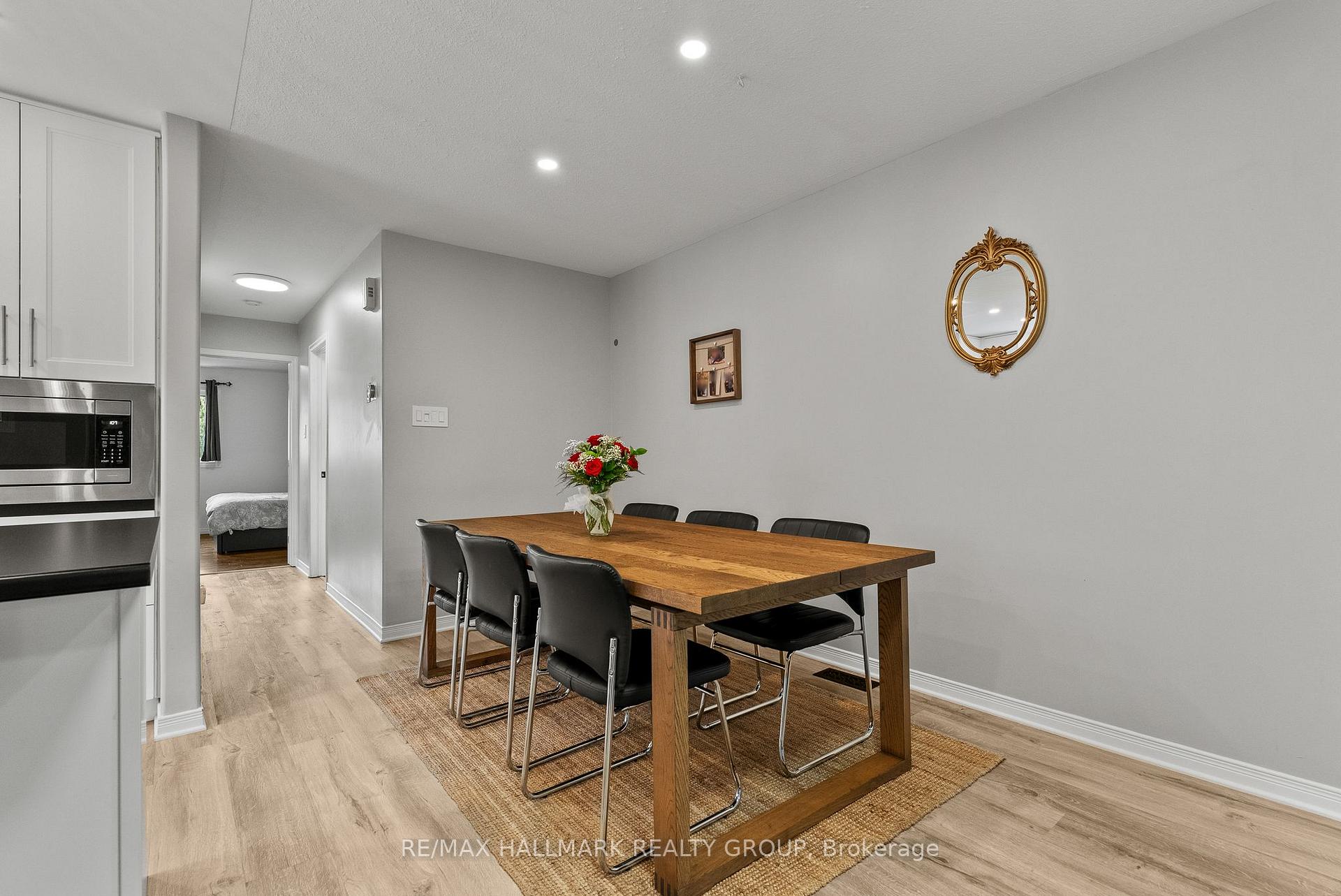 Photo 6 of 70 Whalings Circle, Ottawa, Stittsville (Central) — HOMEH