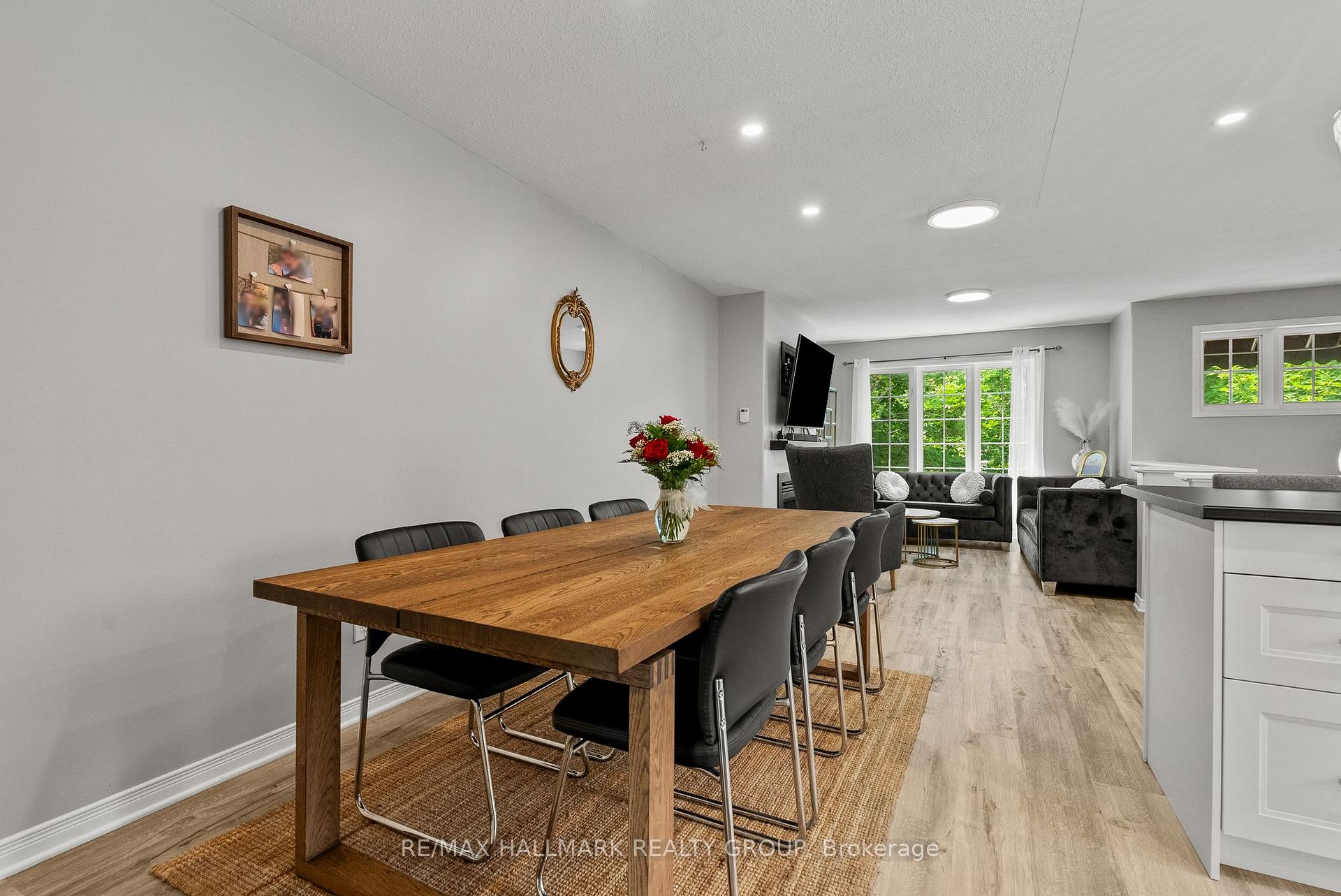 Photo 7 of 70 Whalings Circle, Ottawa, Stittsville (Central) — HOMEH
