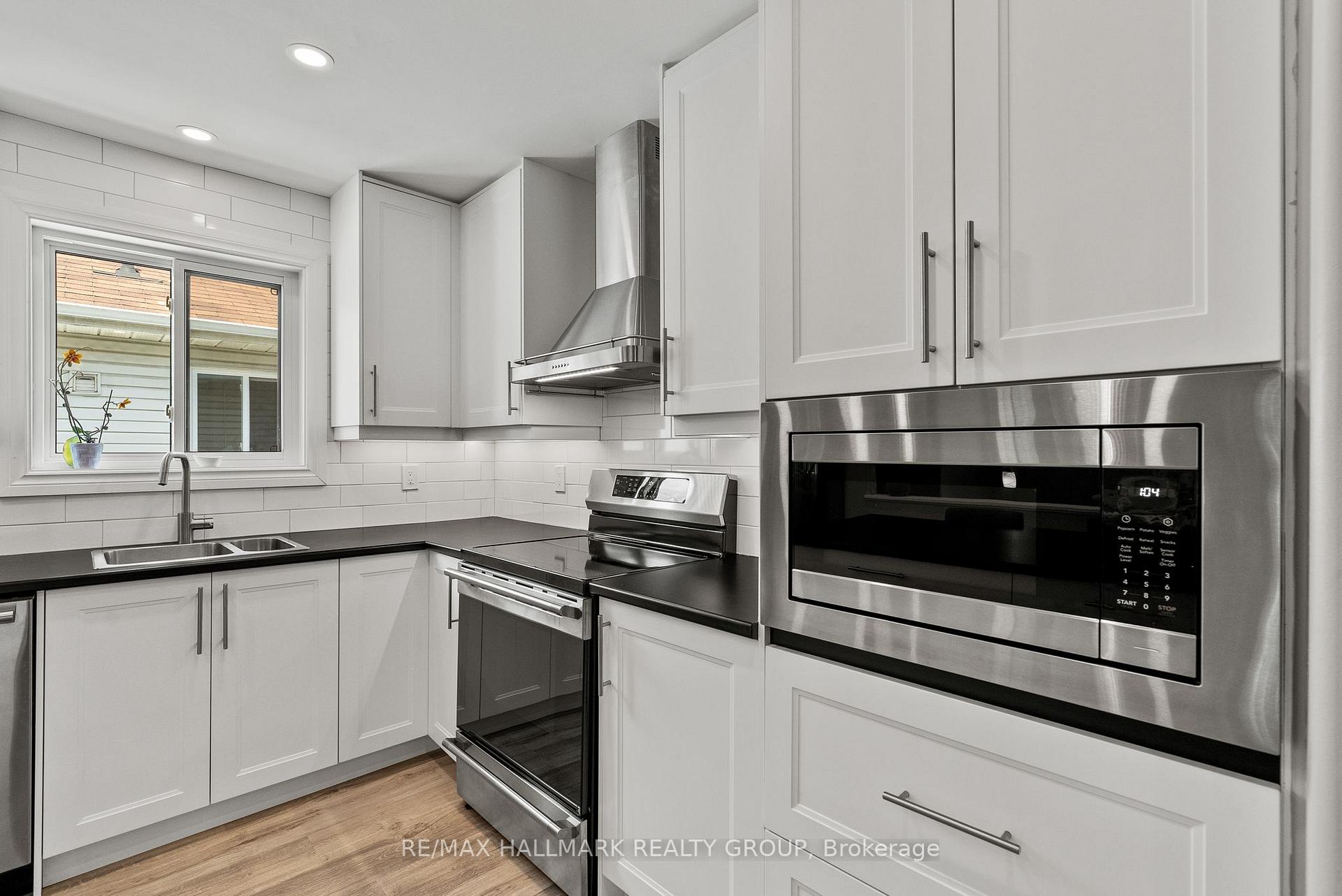 Photo 9 of 70 Whalings Circle, Ottawa, Stittsville (Central) — HOMEH