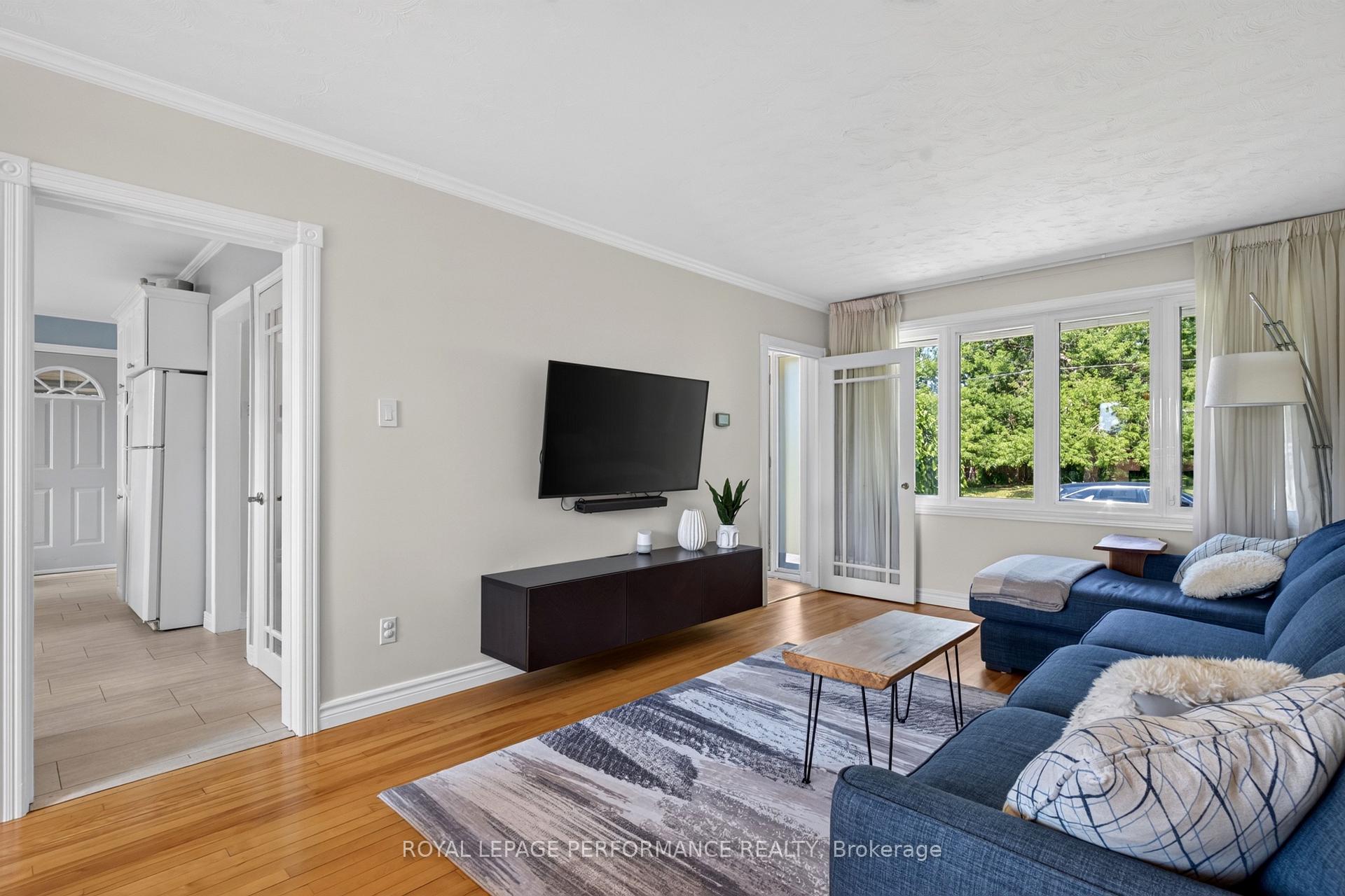 Photo 4 of 1808 Russell Road, Ottawa, Elmvale Acres — HOMEH