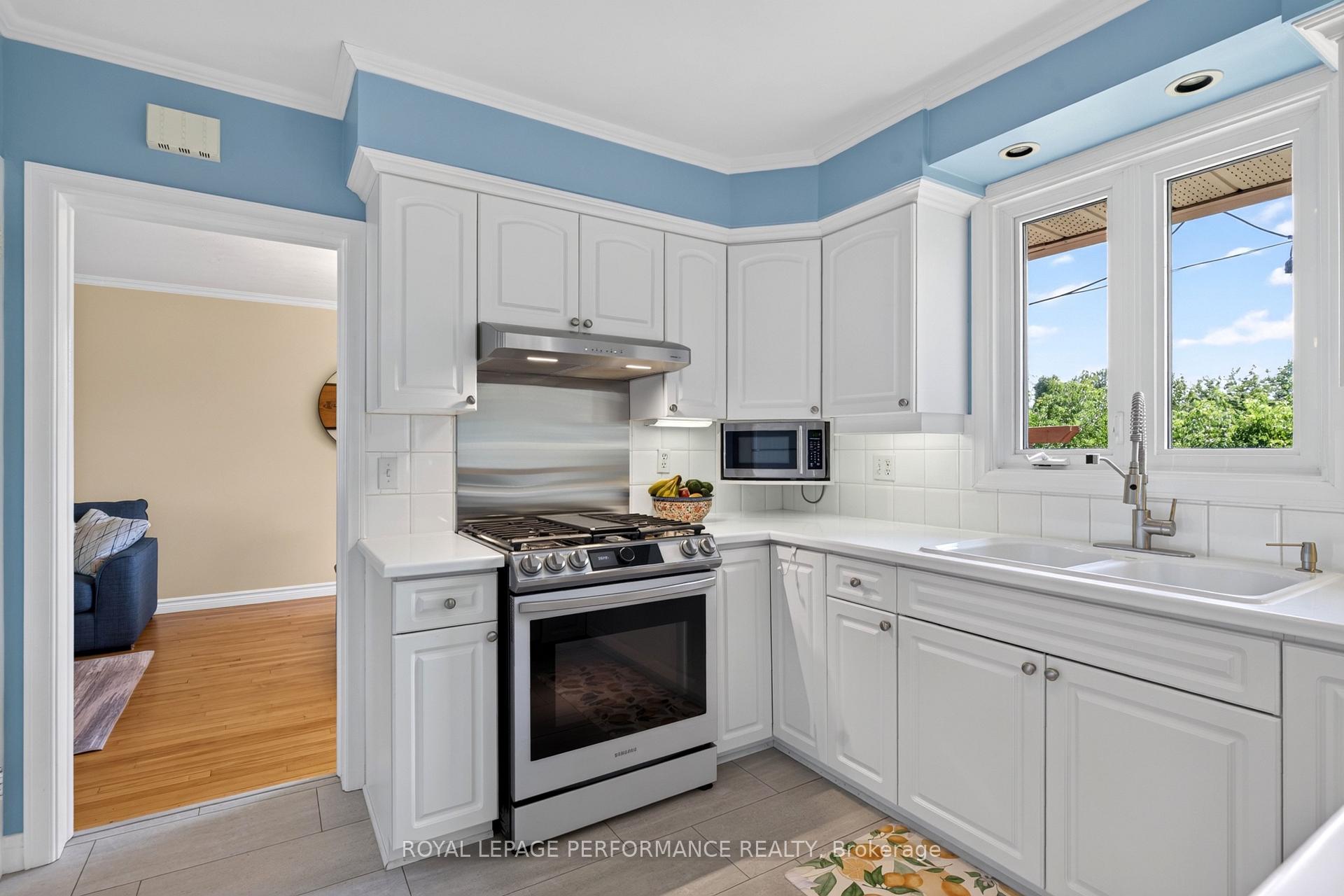 Photo 11 of 1808 Russell Road, Ottawa, Elmvale Acres — HOMEH