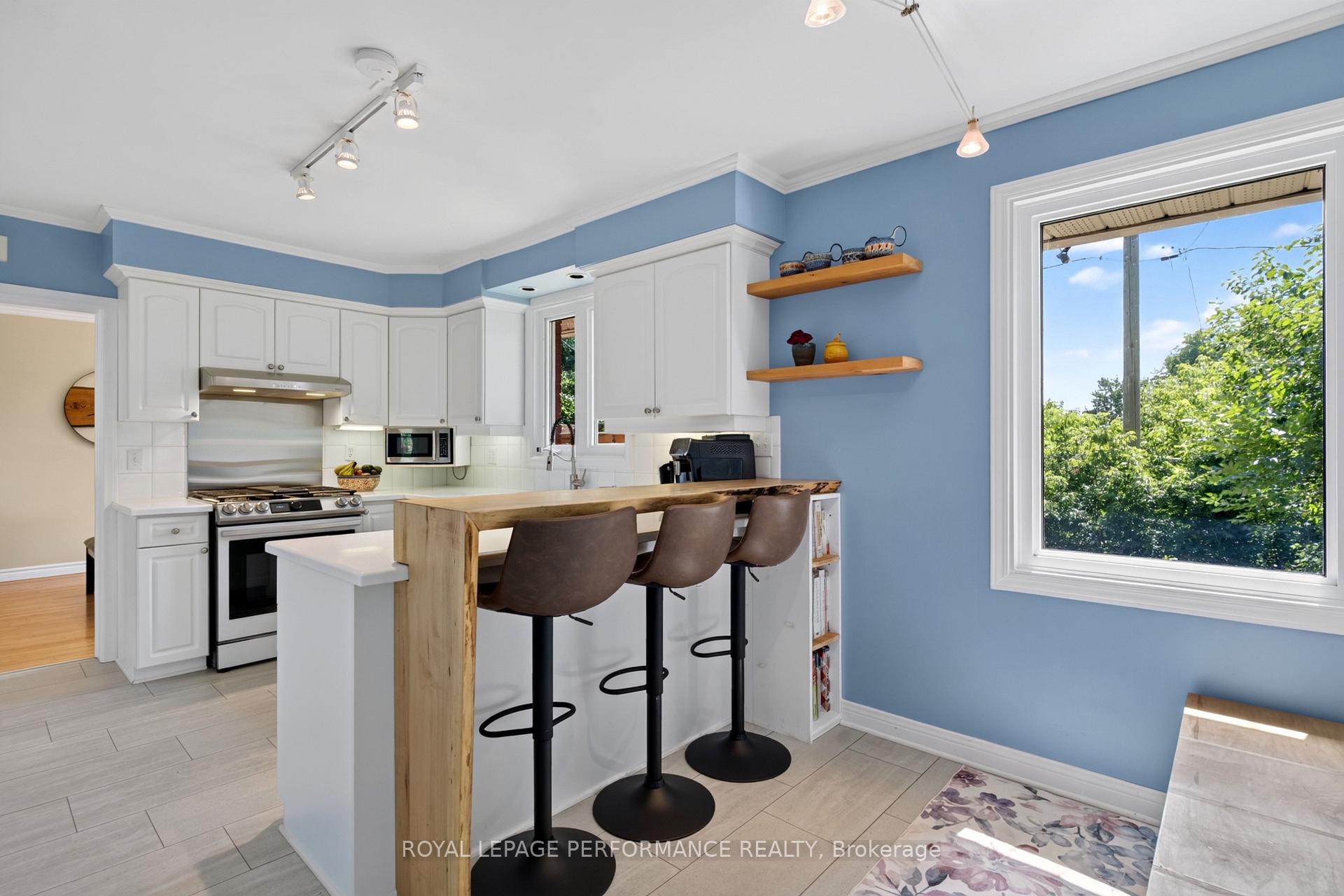 Photo 13 of 1808 Russell Road, Ottawa, Elmvale Acres — HOMEH