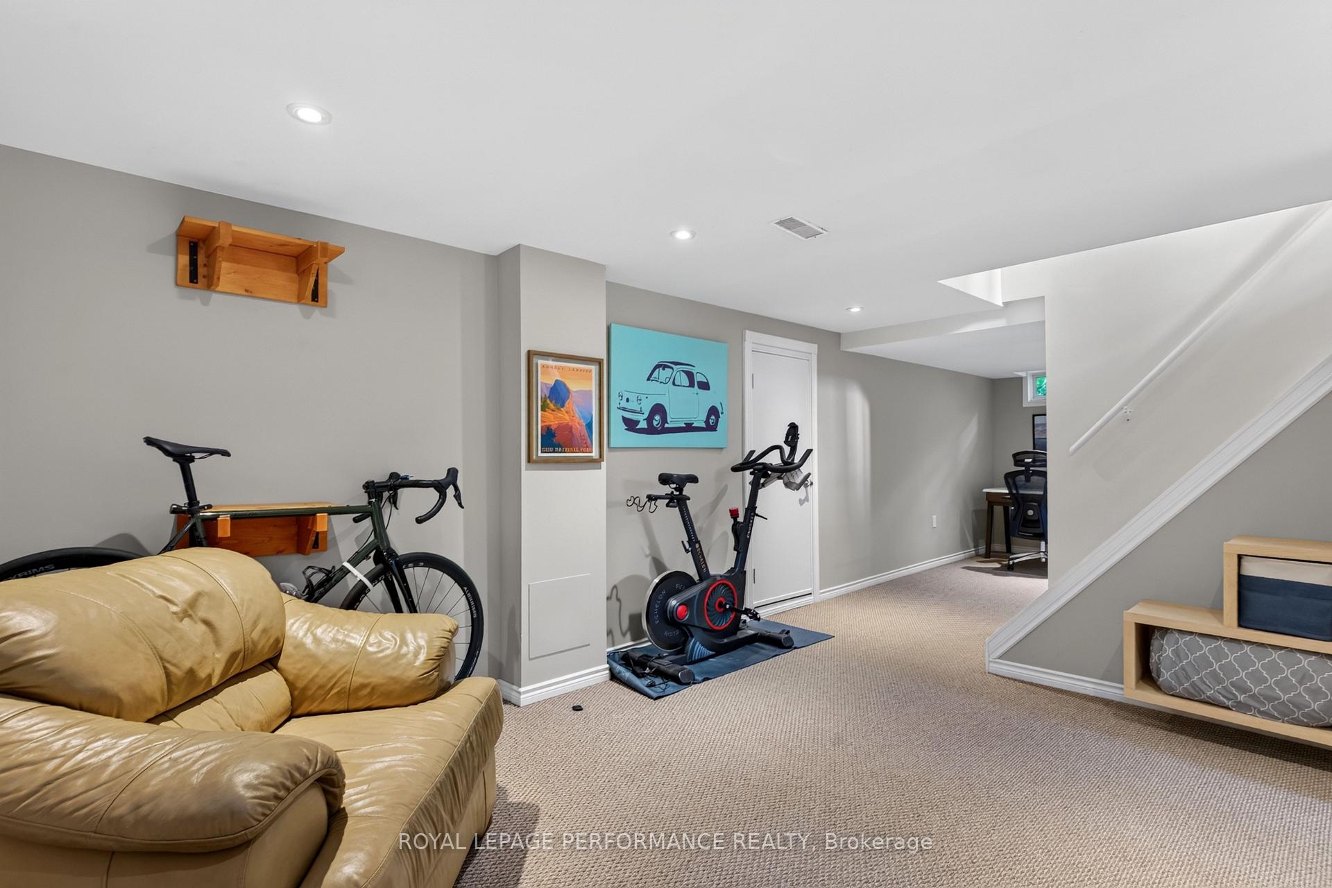 Photo 26 of 1808 Russell Road, Ottawa, Elmvale Acres — HOMEH