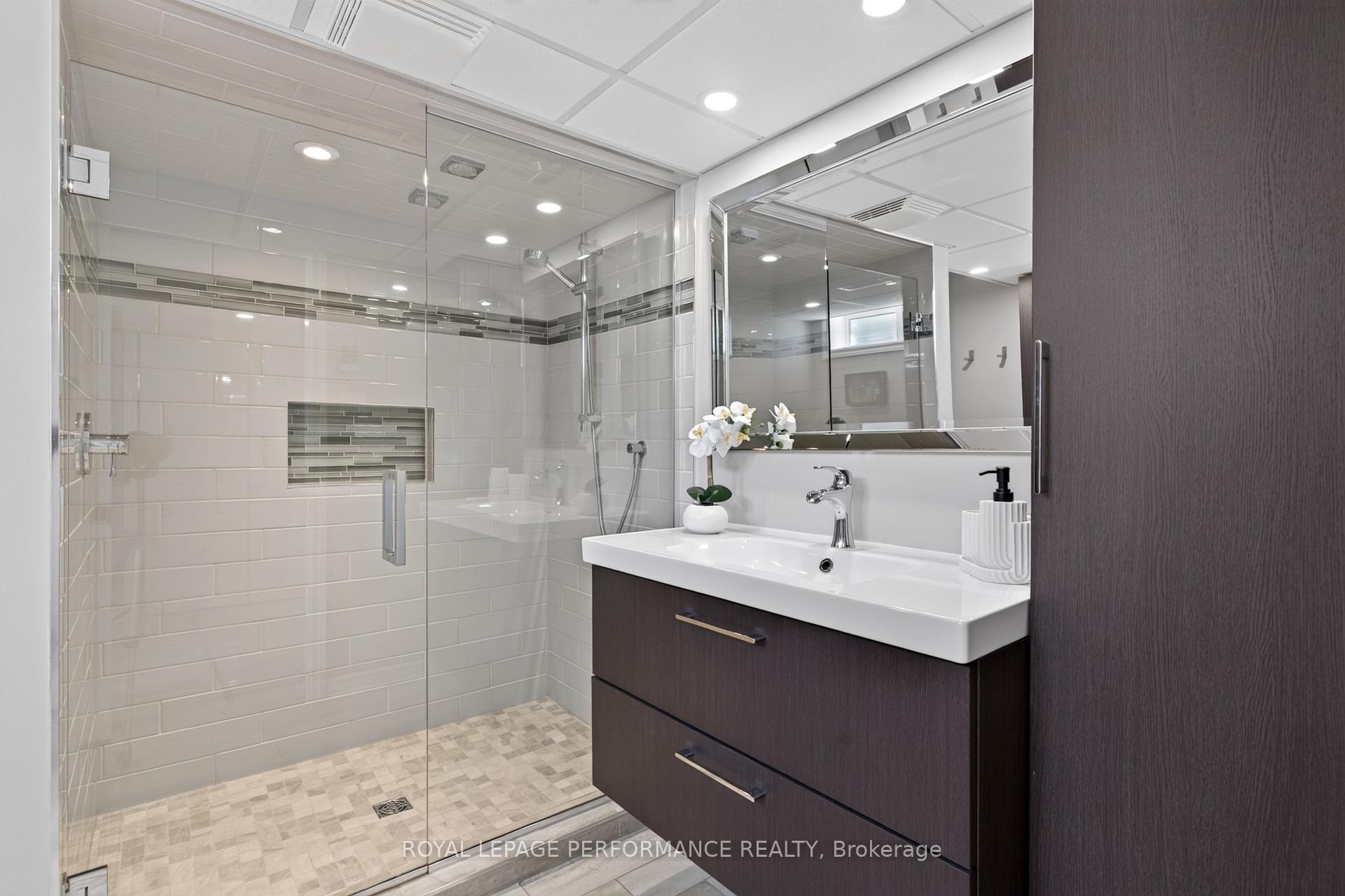 Photo 30 of 1808 Russell Road, Ottawa, Elmvale Acres — HOMEH