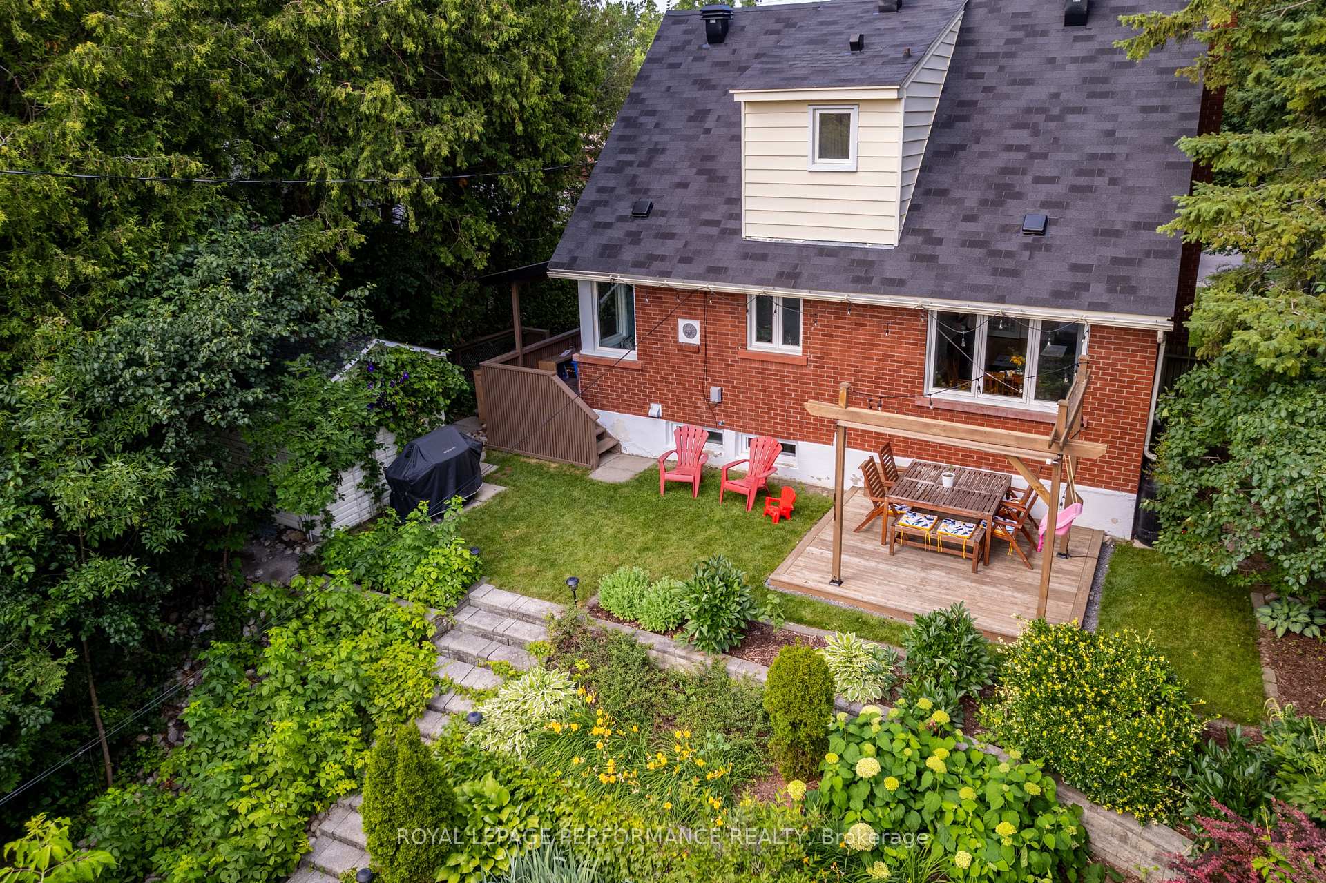 Photo 36 of 1808 Russell Road, Ottawa, Elmvale Acres — HOMEH