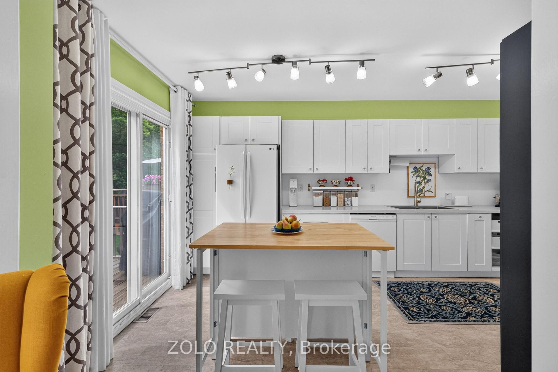 Photo 19 of 17 Pinellas Drive, Brampton, Heart Lake East — HOMEH