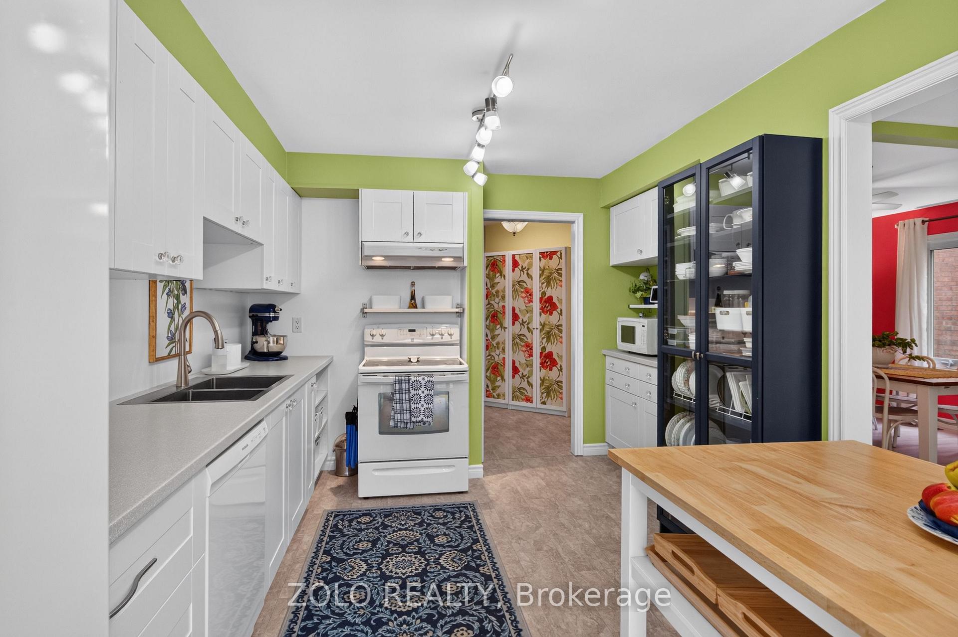 Photo 21 of 17 Pinellas Drive, Brampton, Heart Lake East — HOMEH