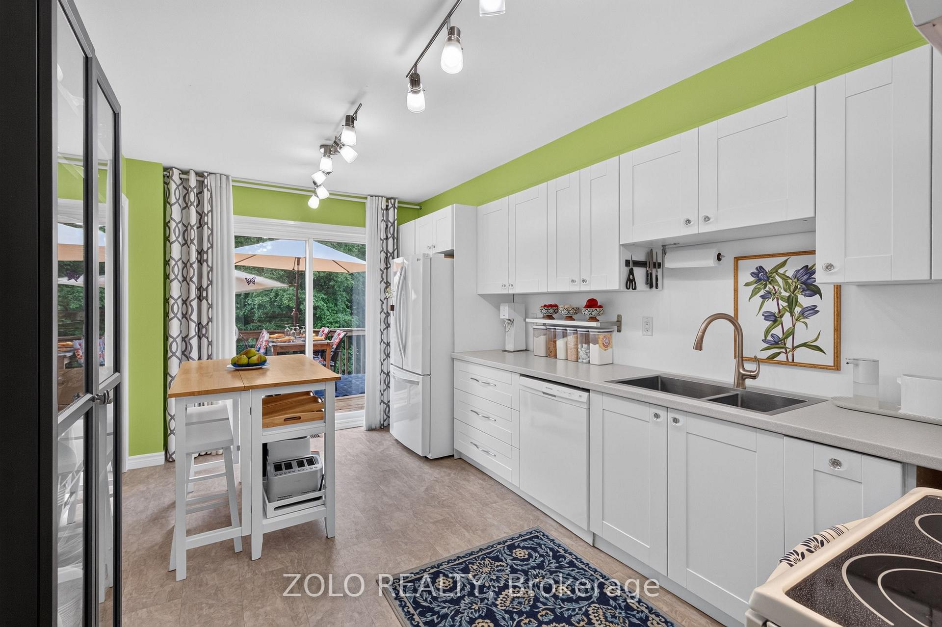 Photo 23 of 17 Pinellas Drive, Brampton, Heart Lake East — HOMEH