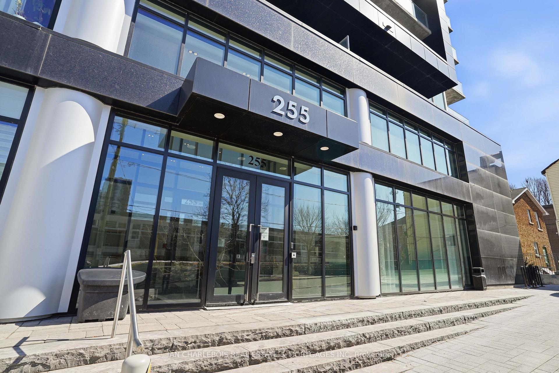 Photo 2 of Unit 1701, 255 Bay Street, Ottawa, Ottawa Centre — HOMEH