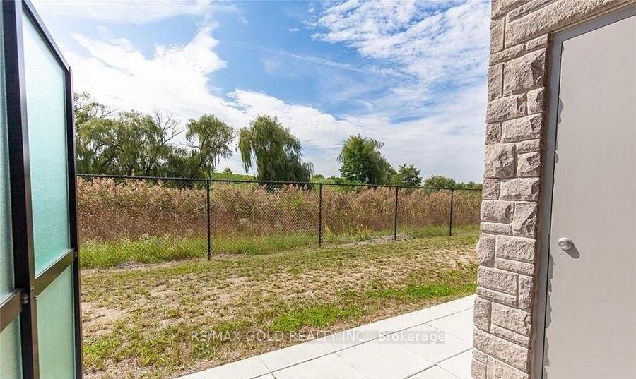 Photo 9 of 50 Herrick Avenue, St. Catharines, Oakdale — HOMEH