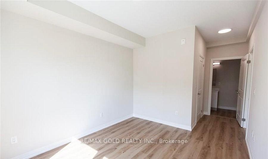 Photo 17 of 50 Herrick Avenue, St. Catharines, Oakdale — HOMEH
