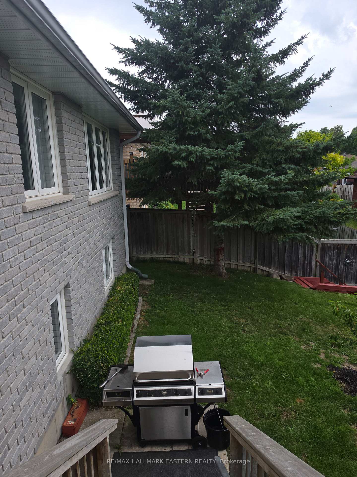 Photo 25 of 990 Silverdale Road, Peterborough, Otonabee Ward 1 — HOMEH