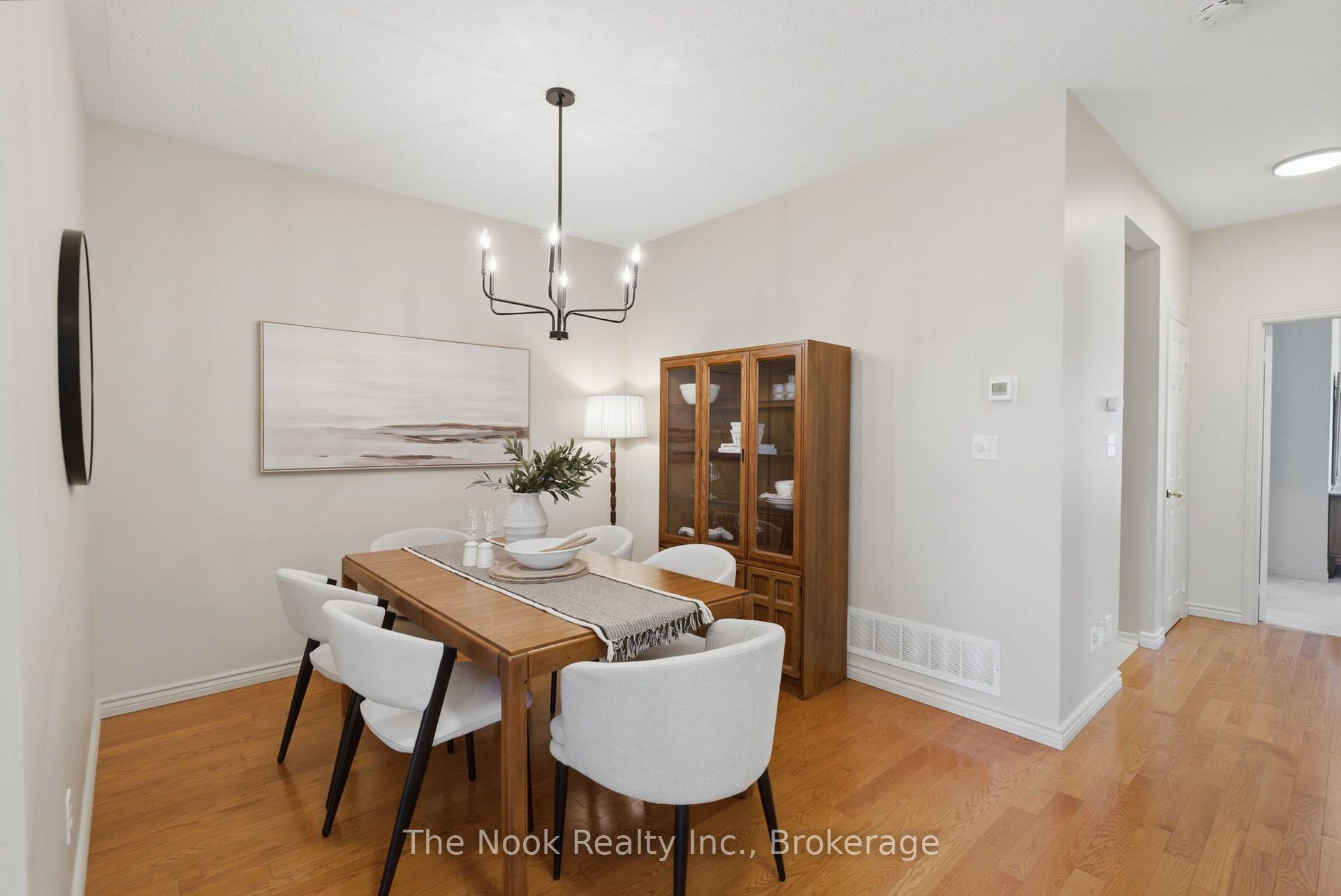 Photo 7 of 1120 Timberland Crescent, Oshawa, Pinecrest — HOMEH