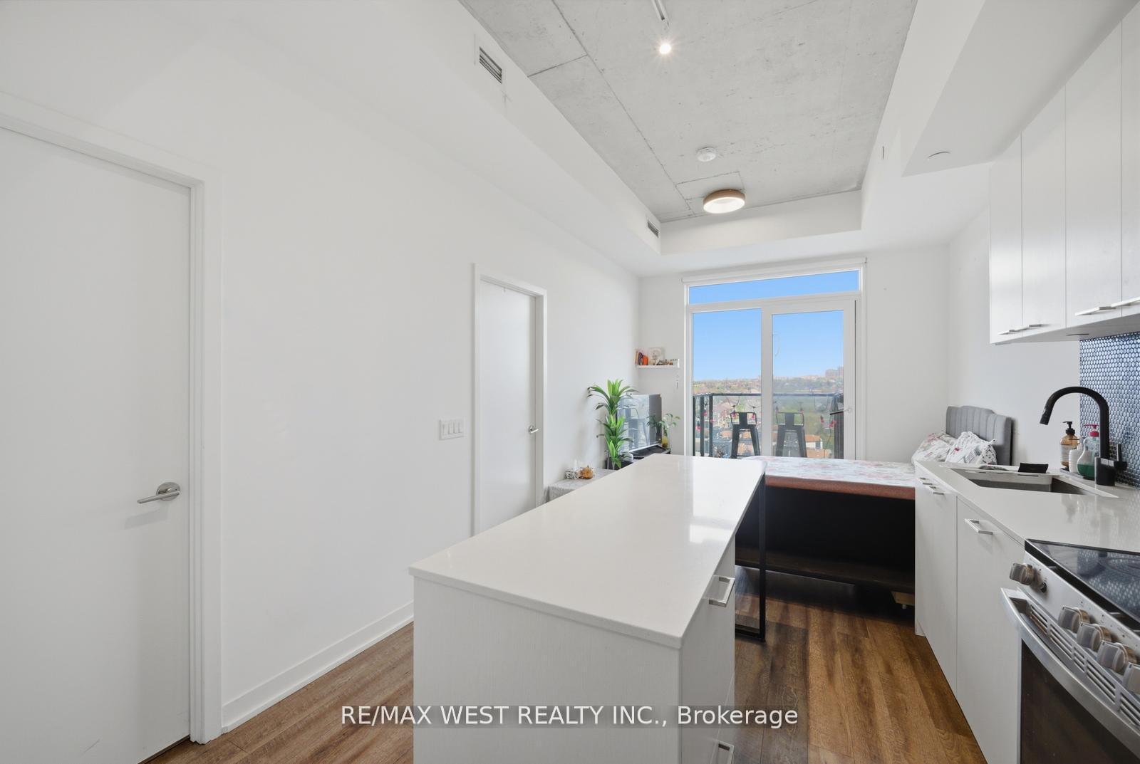 Photo 3 of Unit 801, 1808 St. Clair Avenue W, Toronto, Weston-Pellam Park — HOMEH