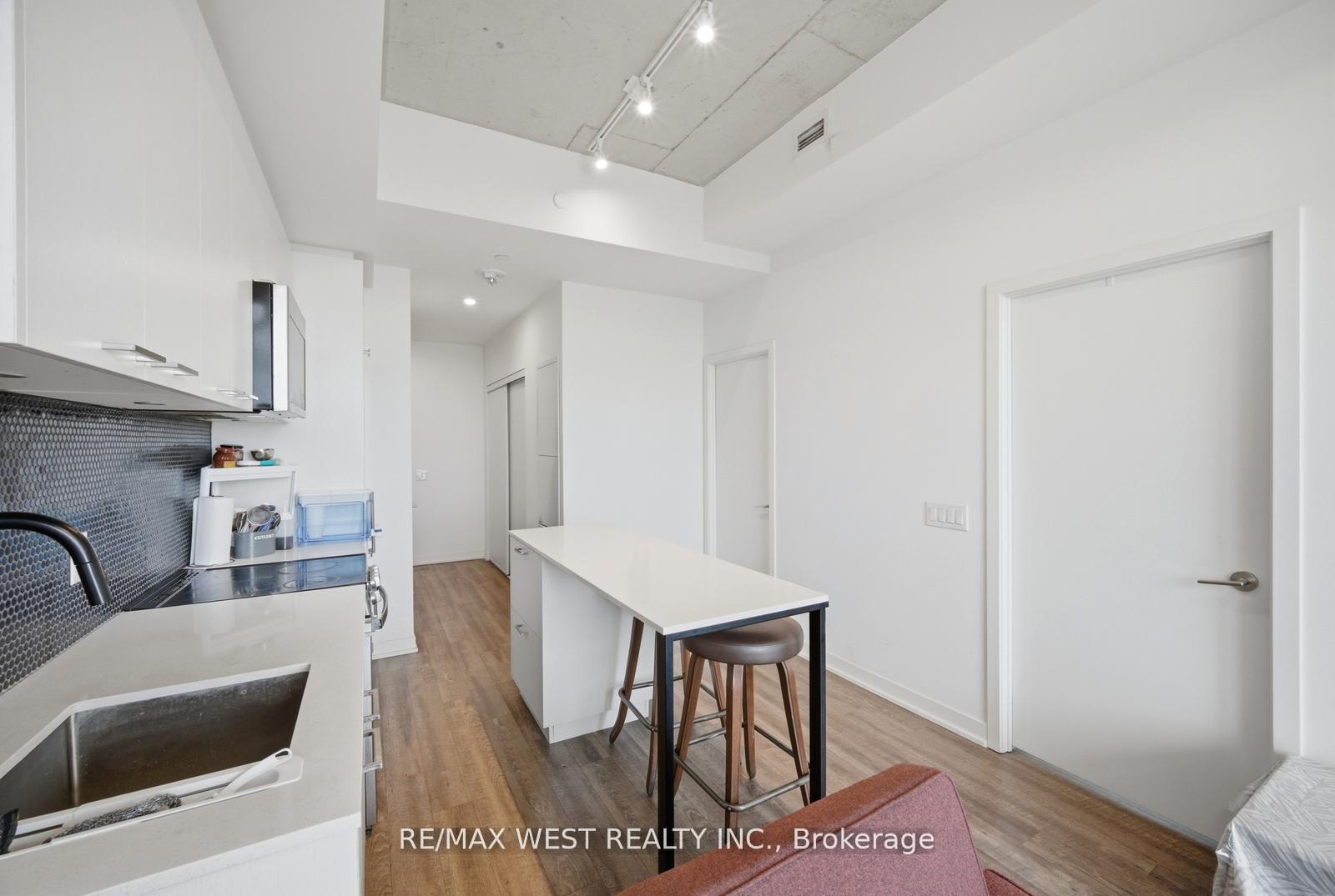 Photo 8 of Unit 801, 1808 St. Clair Avenue W, Toronto, Weston-Pellam Park — HOMEH