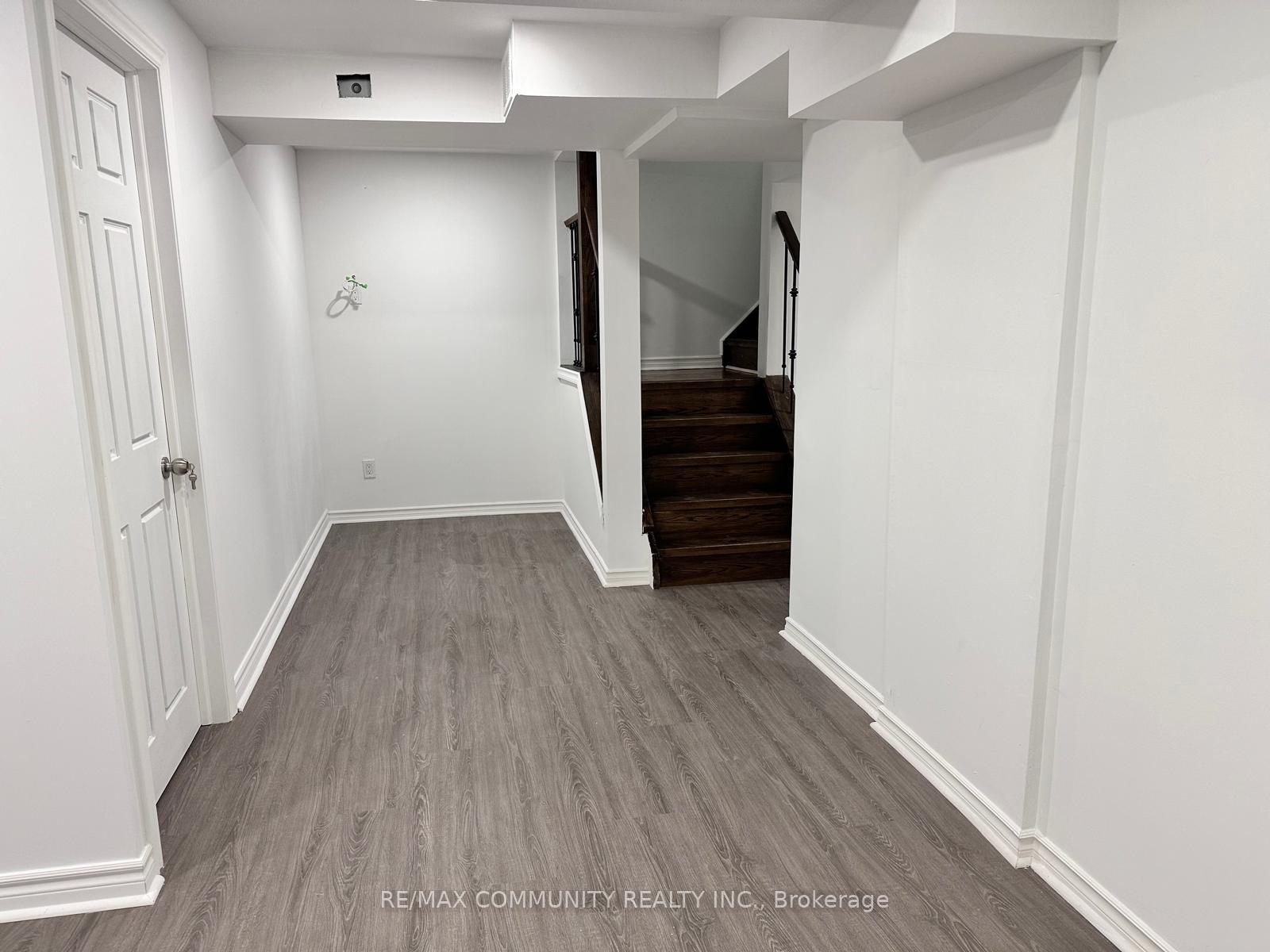 Photo 12 of 18 Hearth Place, Scarborough, Highland Creek — HOMEH
