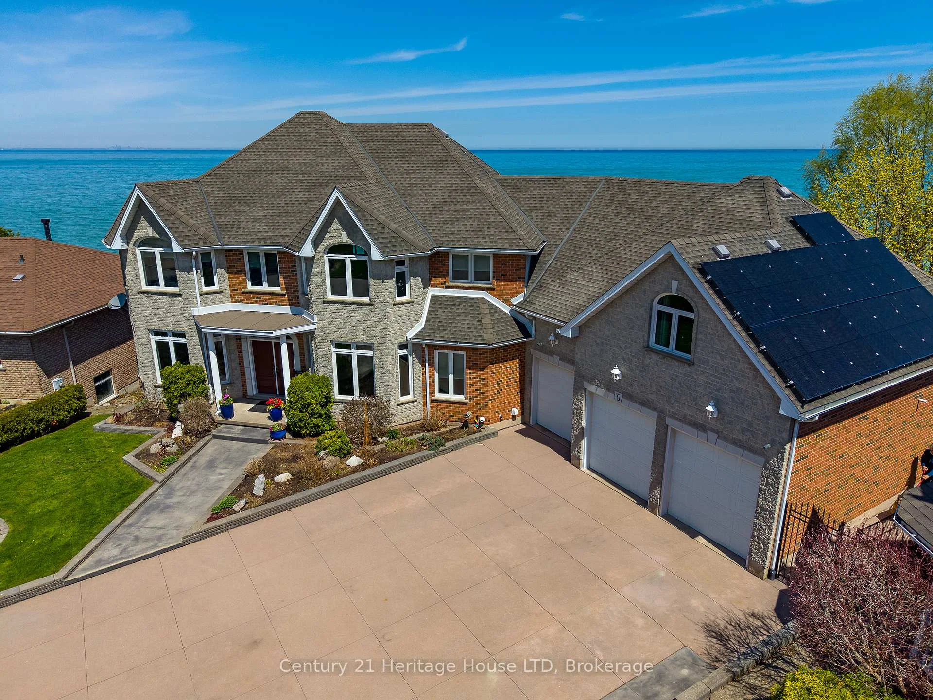 Photo 3 of 6 Jacob's Landing, Grimsby, Grimsby Beach — HOMEH