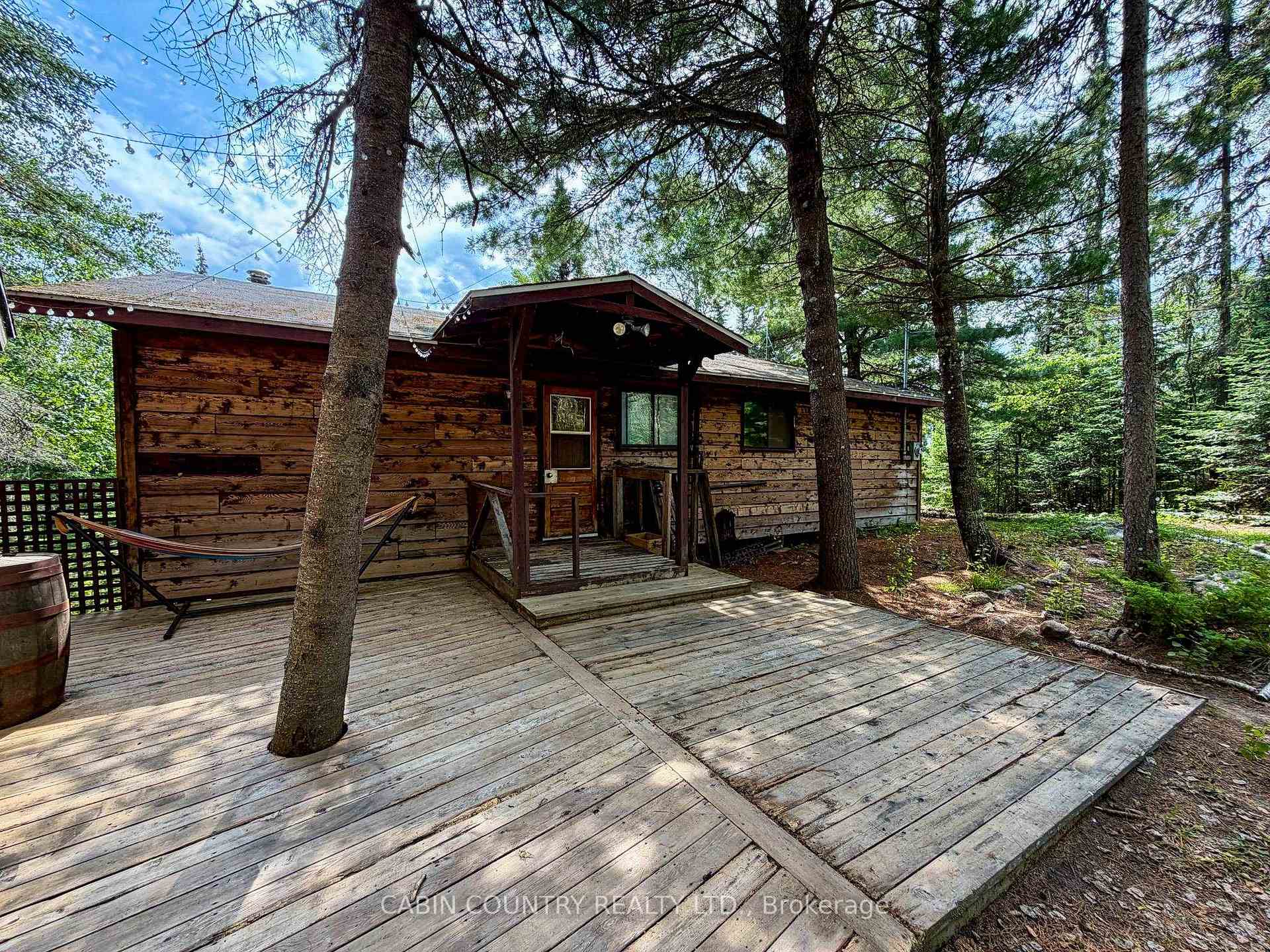 Photo 4 of 909 Austin Lake Road, Kenora, Kenora Northeast — HOMEH