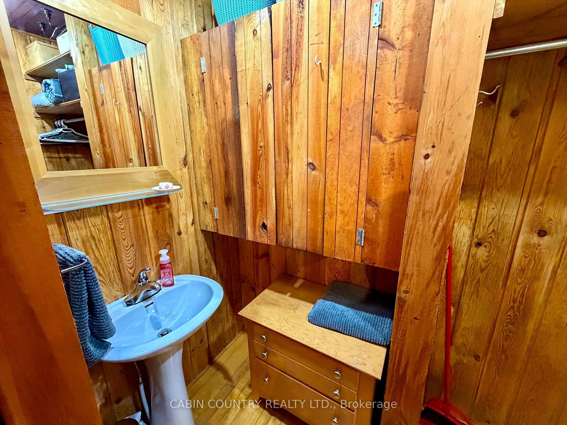Photo 19 of 909 Austin Lake Road, Kenora, Kenora Northeast — HOMEH