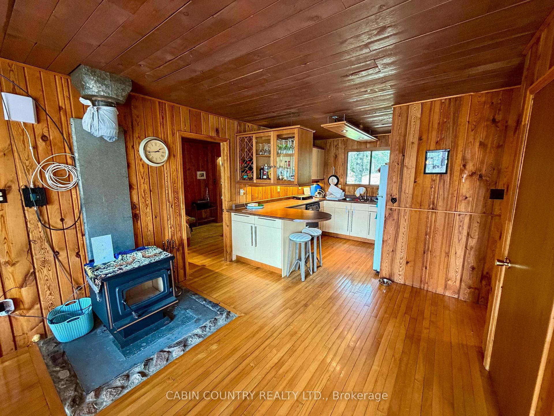 Photo 22 of 909 Austin Lake Road, Kenora, Kenora Northeast — HOMEH