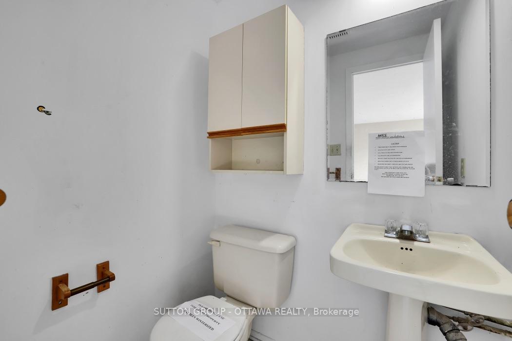 Photo 18 of 2014 Falkirk Crescent, Ottawa, Blackburn Hamlet (South) — HOMEH