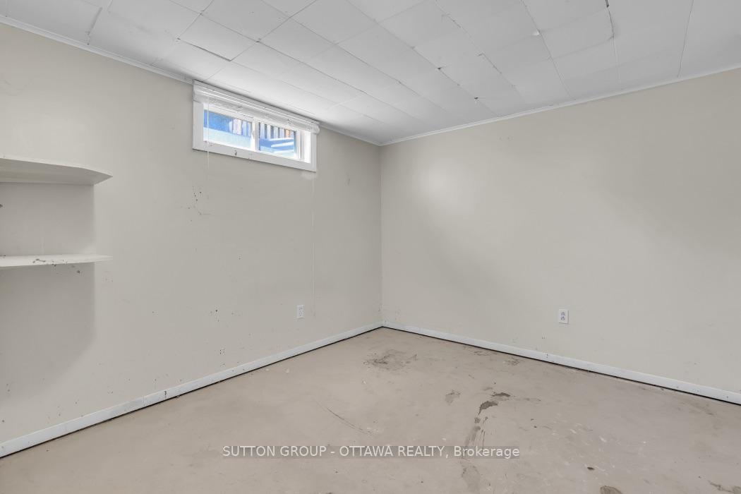 Photo 25 of 2014 Falkirk Crescent, Ottawa, Blackburn Hamlet (South) — HOMEH