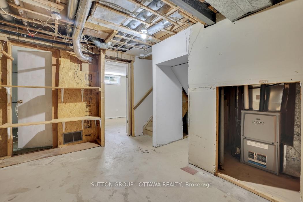 Photo 28 of 2014 Falkirk Crescent, Ottawa, Blackburn Hamlet (South) — HOMEH