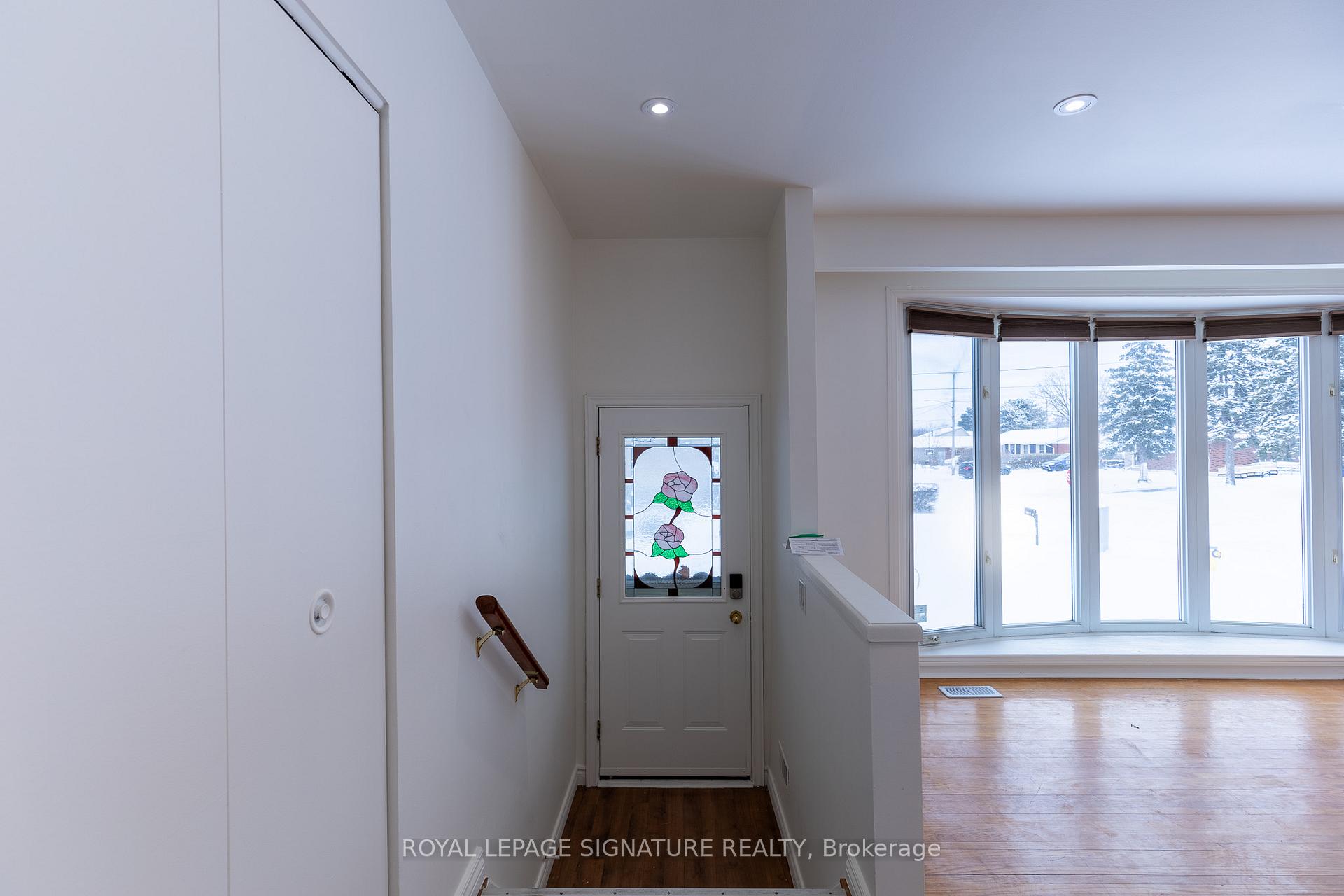 Photo 2 of Unit Main, 1 Eldrid Court, Grimsby, Grimsby Beach — HOMEH