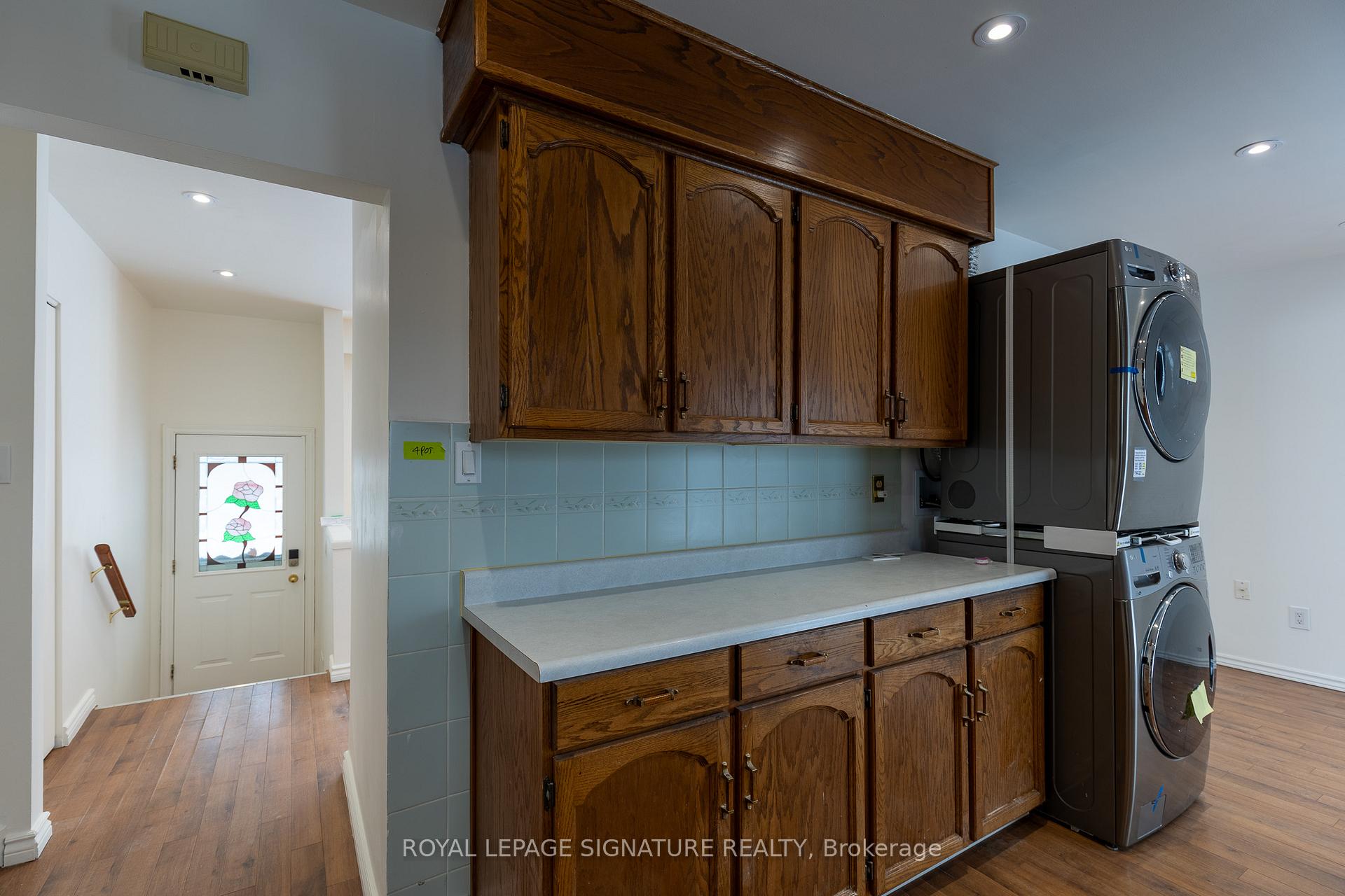 Photo 11 of Unit Main, 1 Eldrid Court, Grimsby, Grimsby Beach — HOMEH