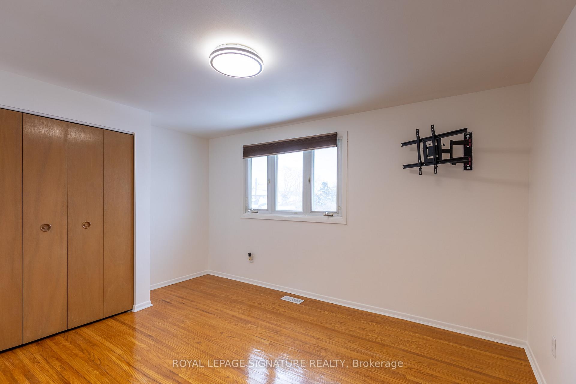 Photo 14 of Unit Main, 1 Eldrid Court, Grimsby, Grimsby Beach — HOMEH