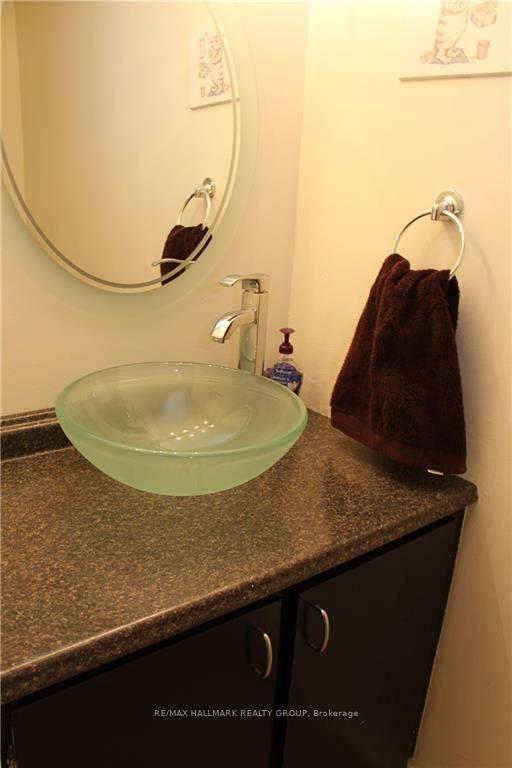 Photo 12 of Unit 4, 14 Sweetbriar Circle, Ottawa, Barrhaven - Pheasant Run — HOMEH