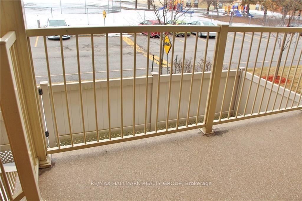 Photo 15 of Unit 4, 14 Sweetbriar Circle, Ottawa, Barrhaven - Pheasant Run — HOMEH