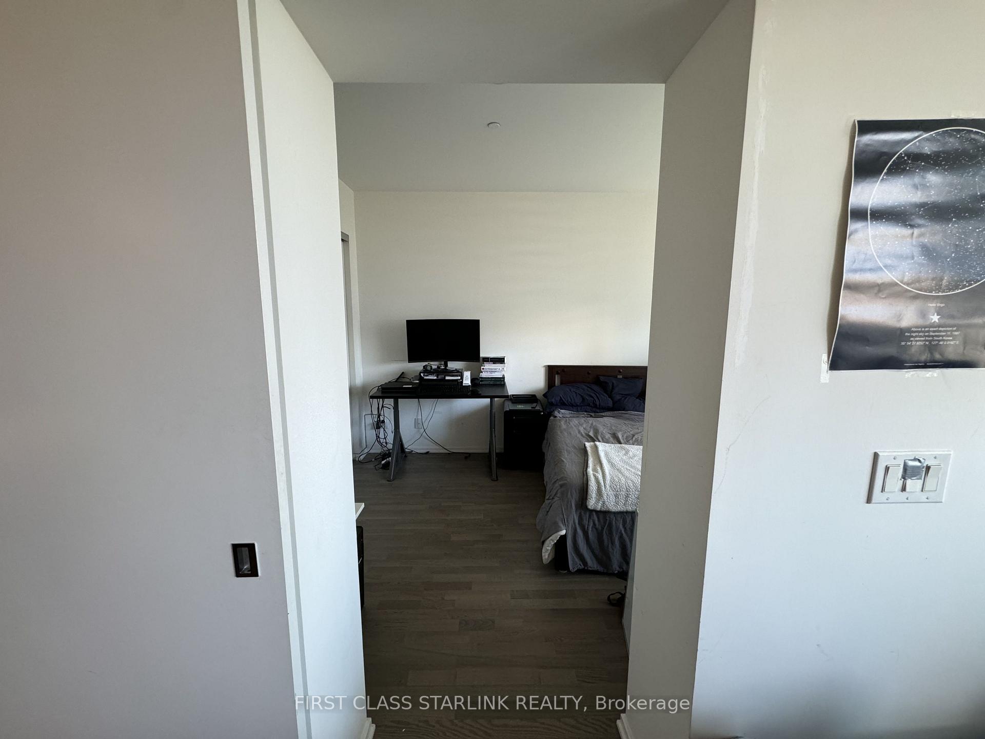 Photo 7 of Unit 811, 1 Bloor Street E, Toronto, Church-Yonge Corridor — HOMEH