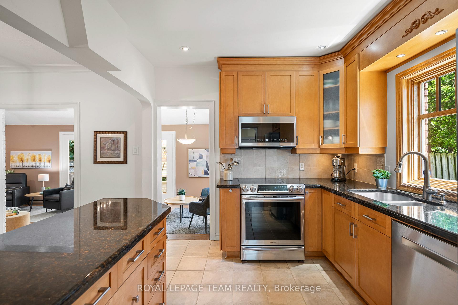 Photo 16 of 63 Gwynne Avenue, Ottawa, Civic Hospital — HOMEH