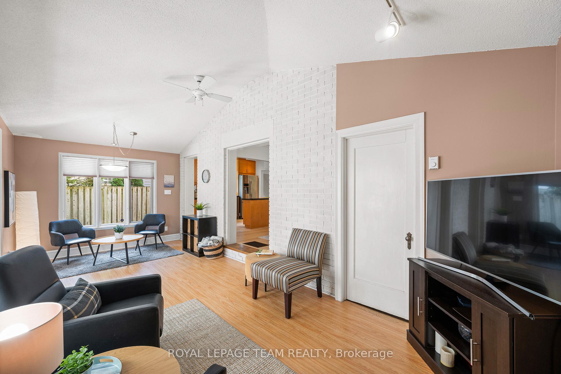 Photo 20 of 63 Gwynne Avenue, Ottawa, Civic Hospital — HOMEH