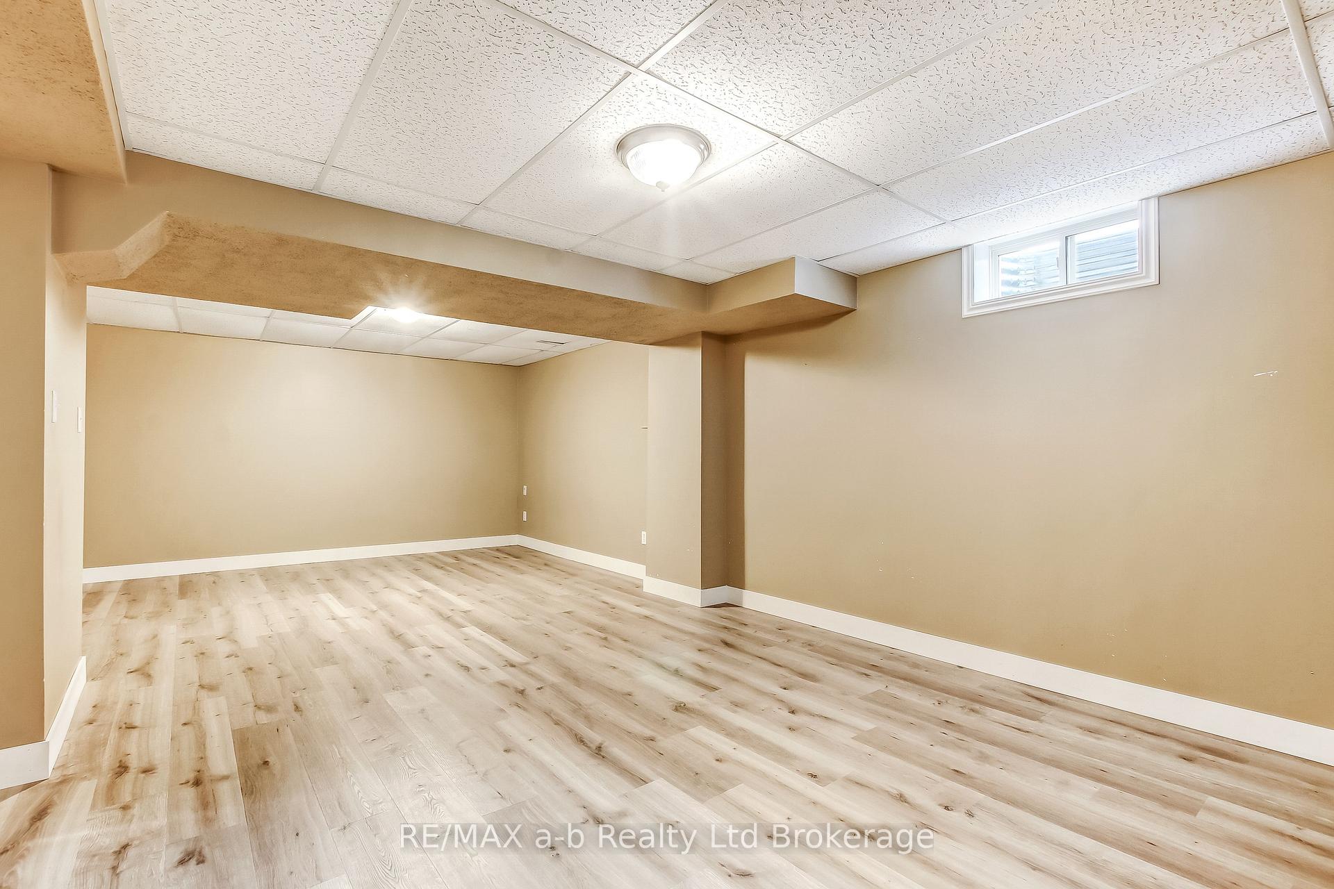 Photo 41 of 39 Primrose Drive, Tillsonburg — HOMEH
