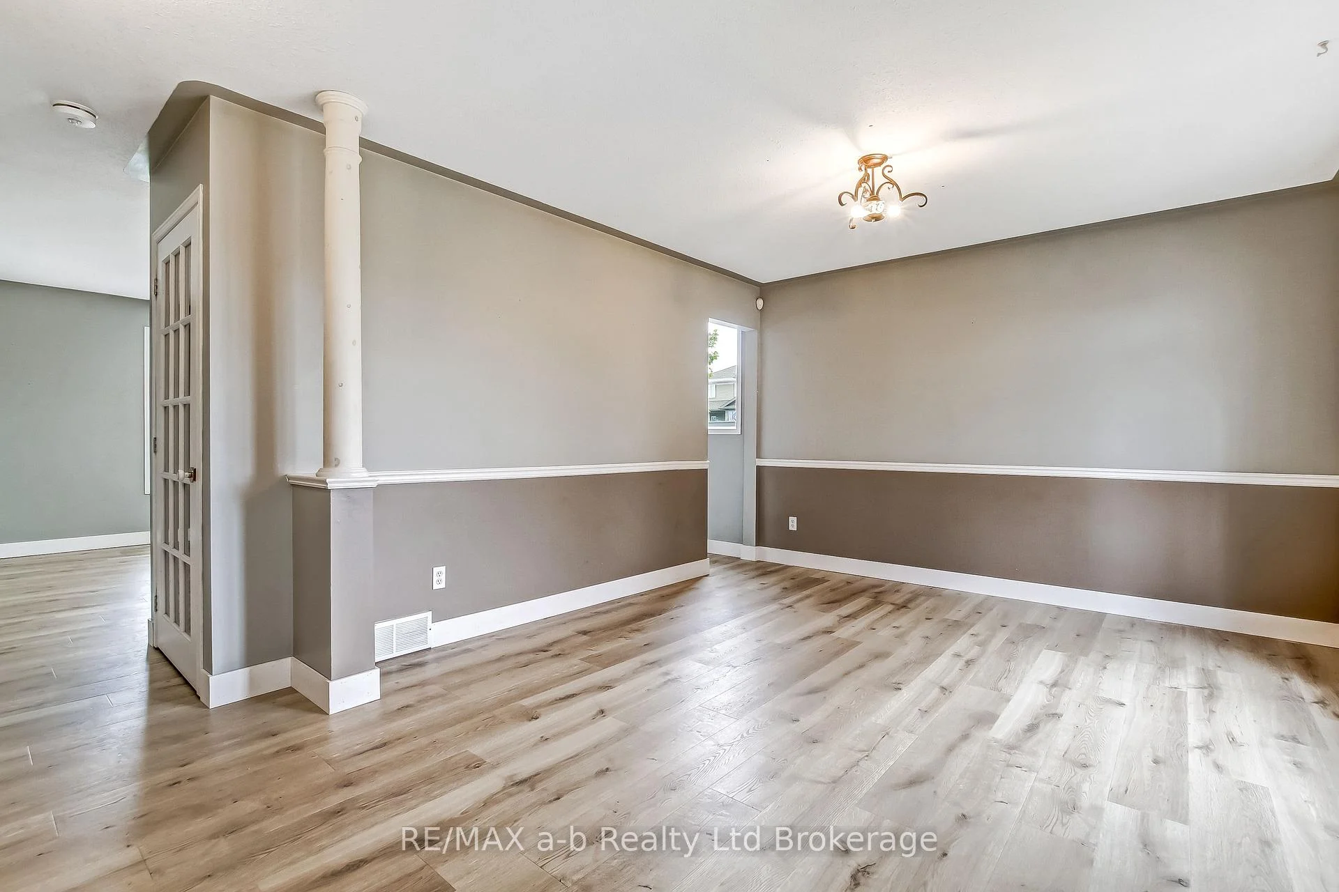 Photo 30 of 39 Primrose Drive, Tillsonburg — HOMEH