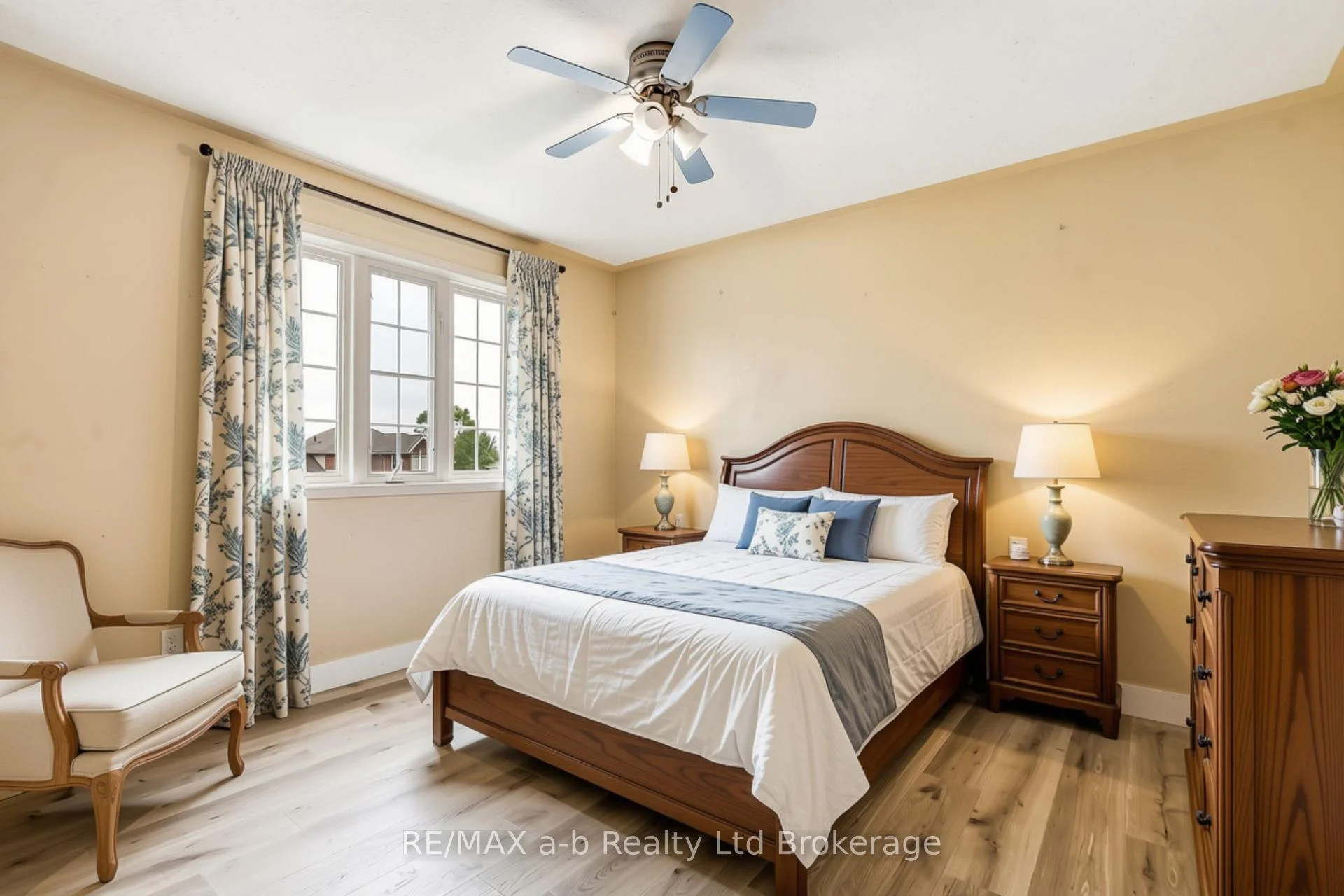Photo 13 of 39 Primrose Drive, Tillsonburg — HOMEH