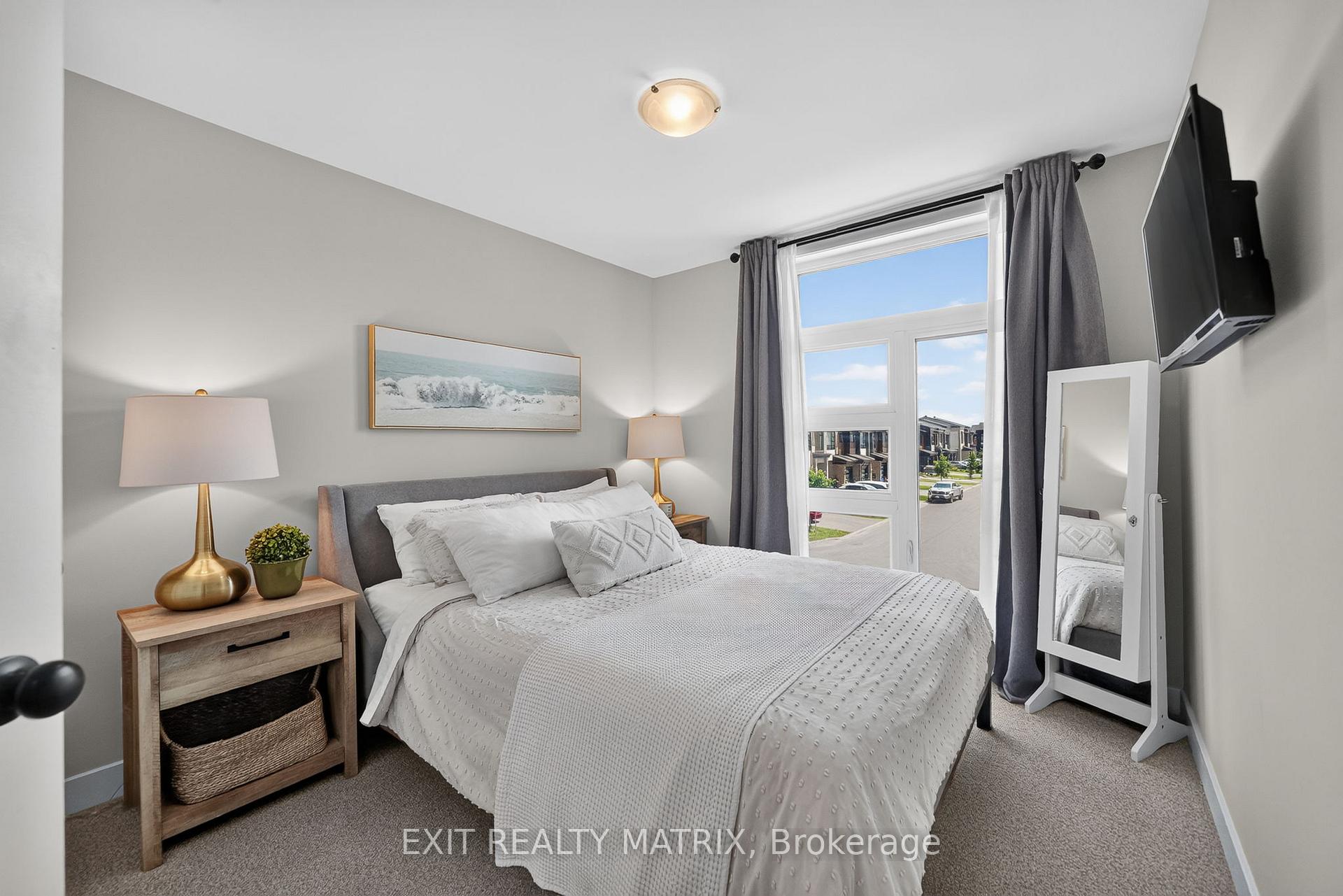 Photo 32 of 157 Longworth Avenue, Ottawa, Leitrim — HOMEH